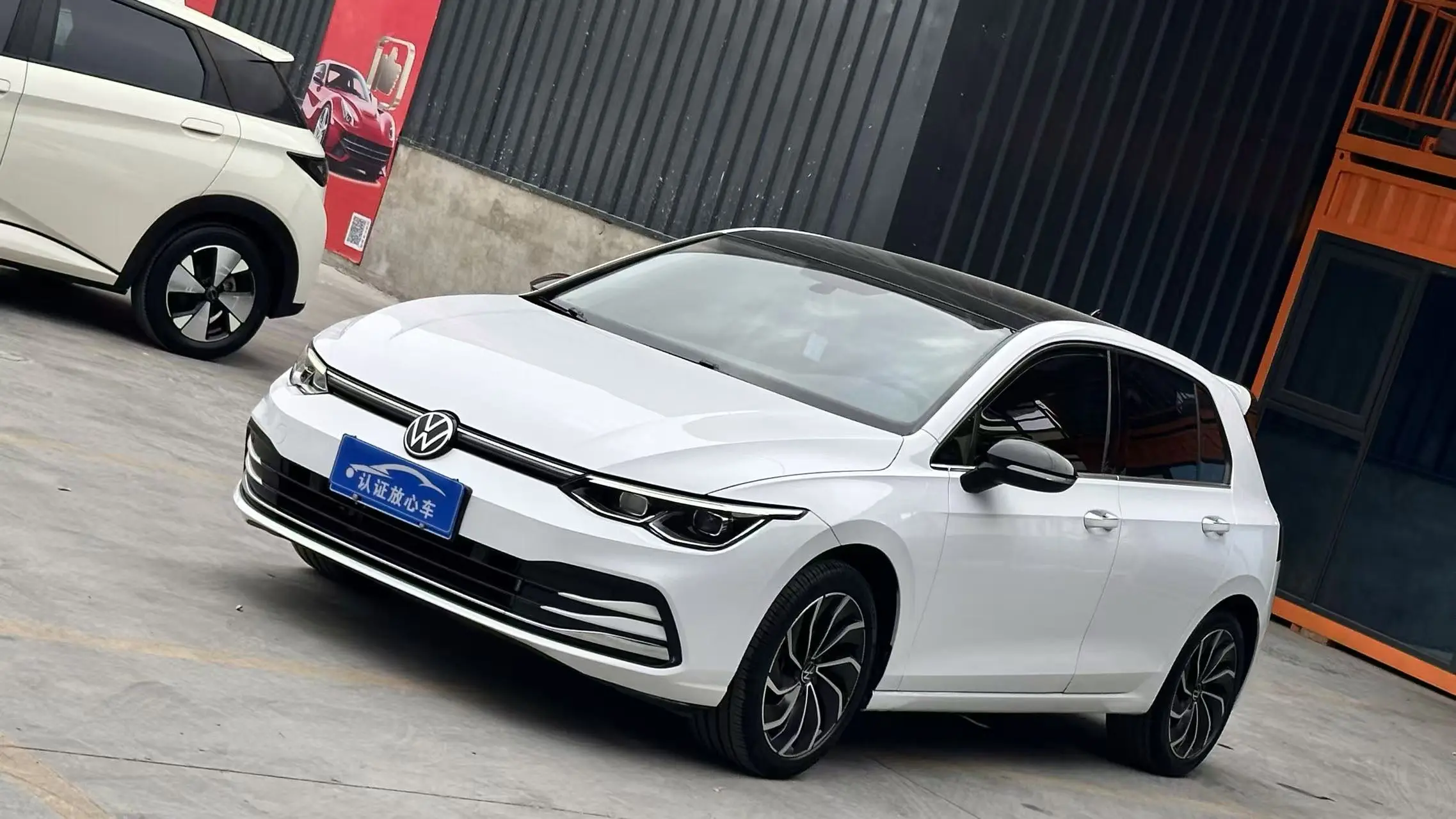 Volkswagen Golf  из Китая