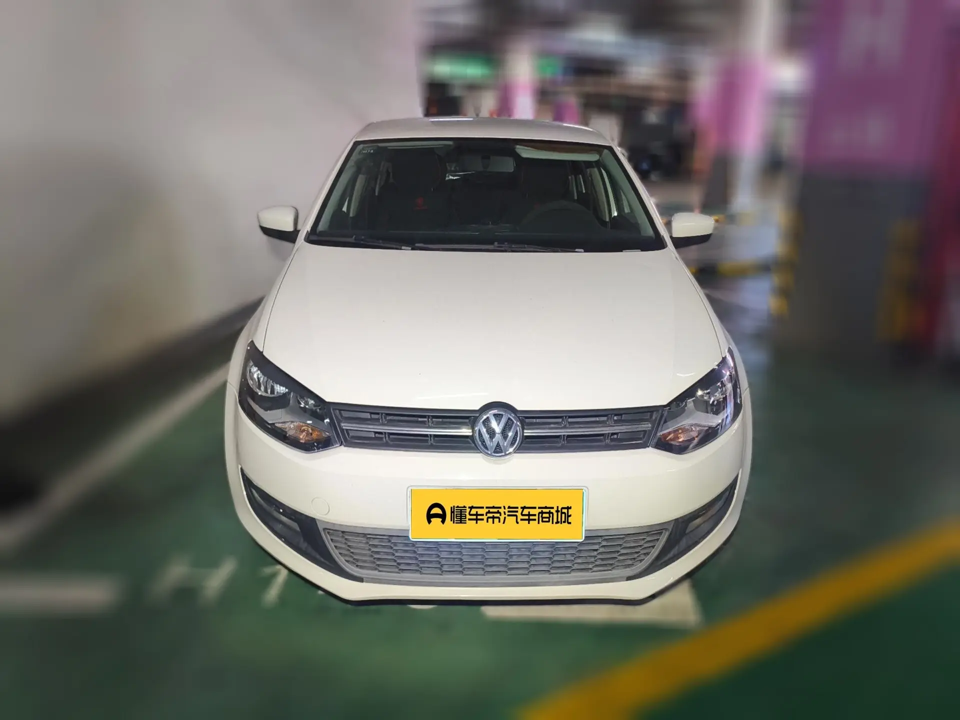 Volkswagen Polo  из Китая