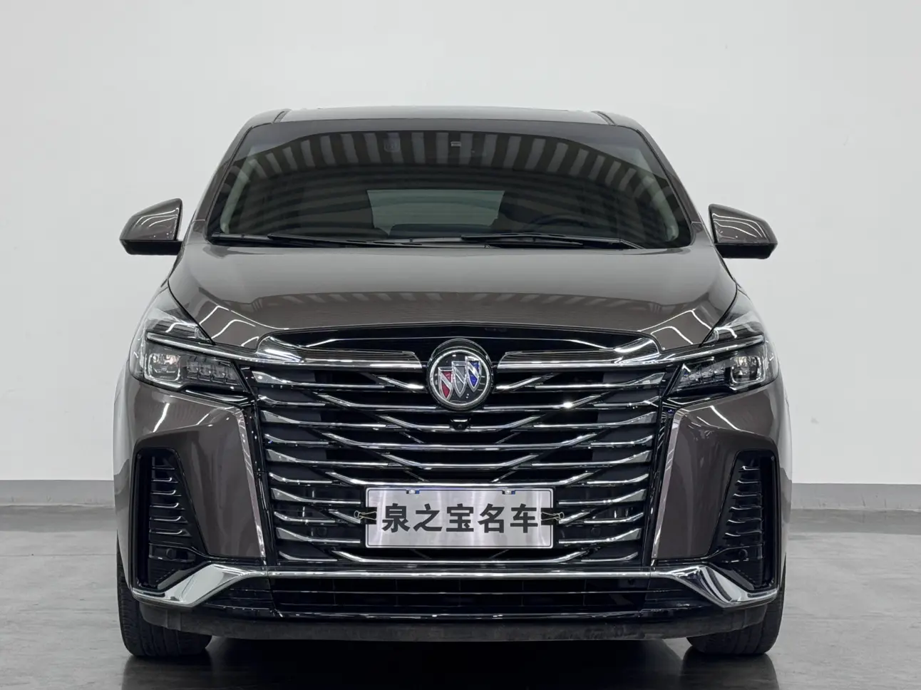 Buick GL8  из Китая