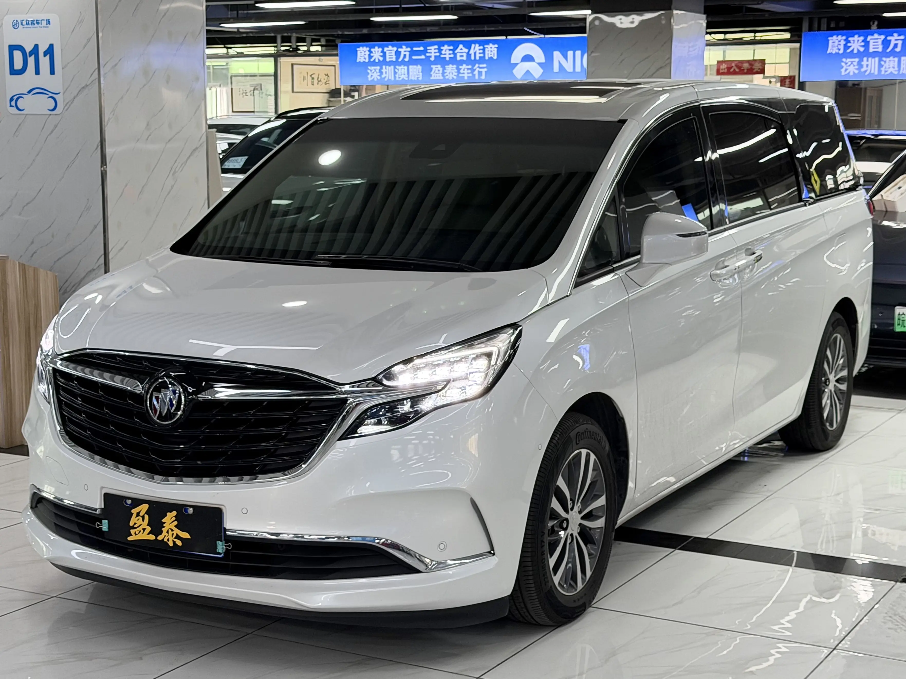 Buick GL8  из Китая