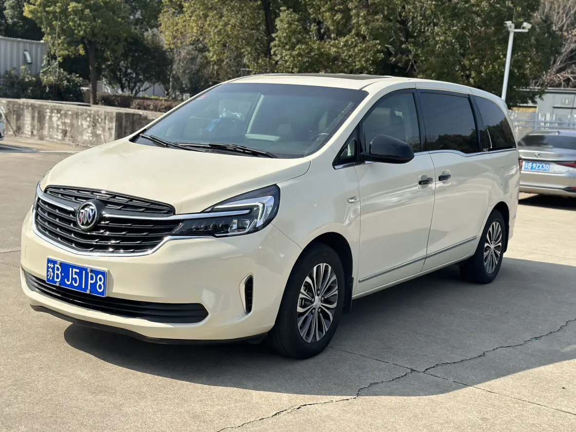 Buick GL8  из Китая