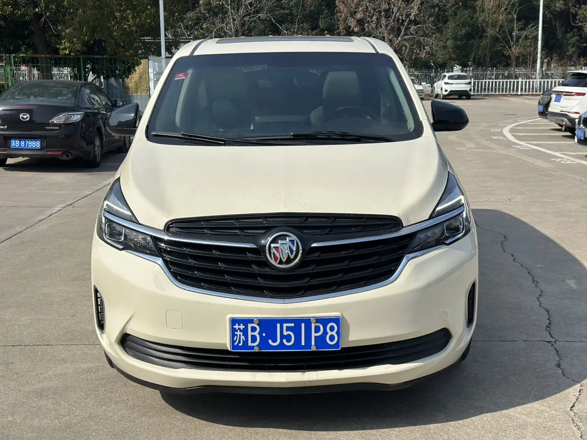 Buick GL8  из Китая