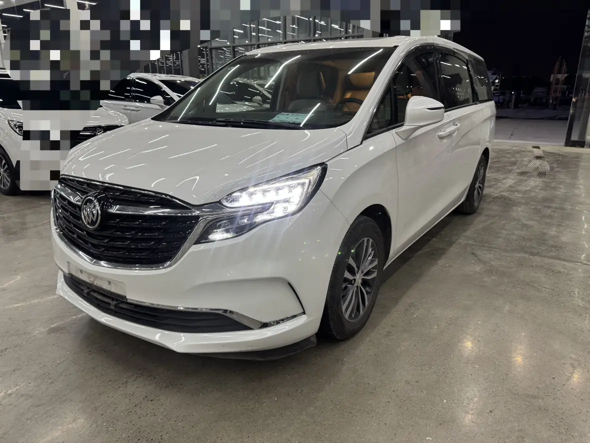 Buick GL8  из Китая