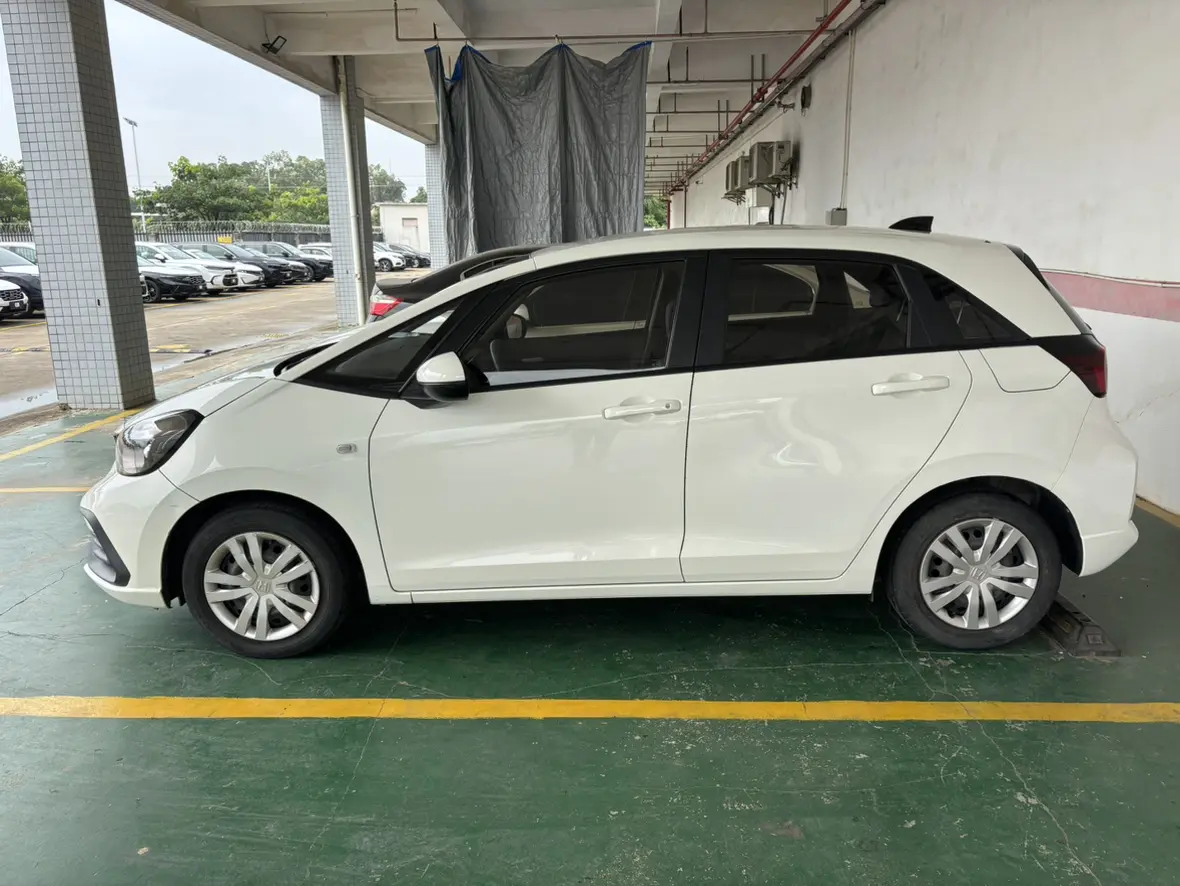 Honda Fit  из Китая