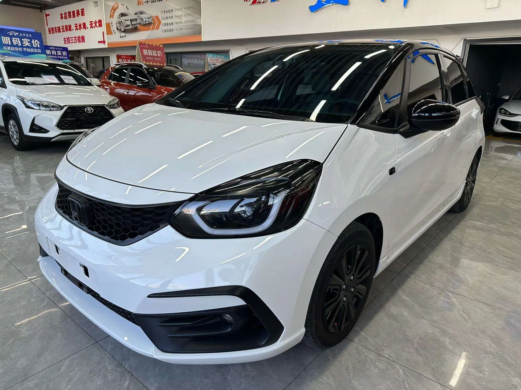 Honda Fit  из Китая