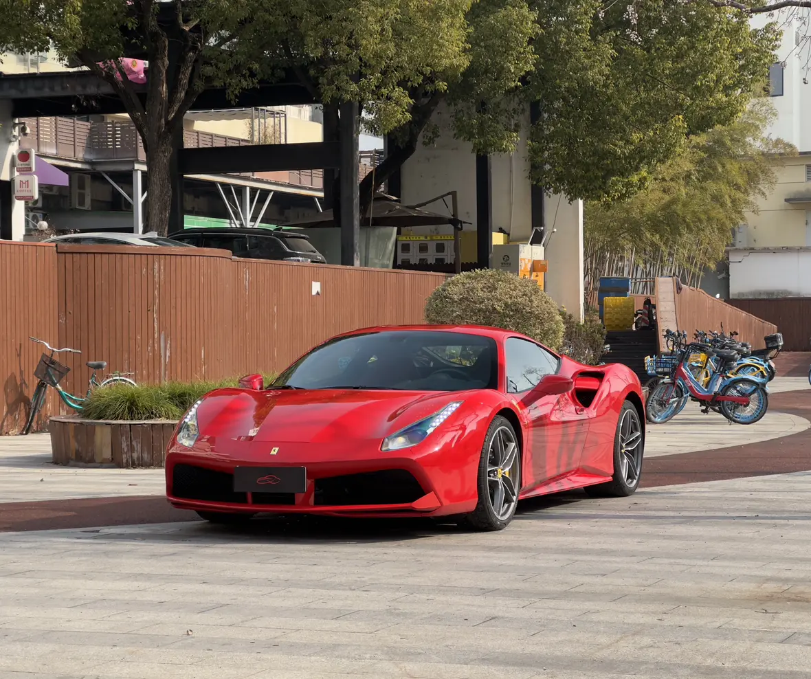 Ferrari 488  из Китая