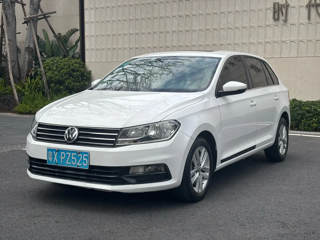 Volkswagen Santana  из Китая