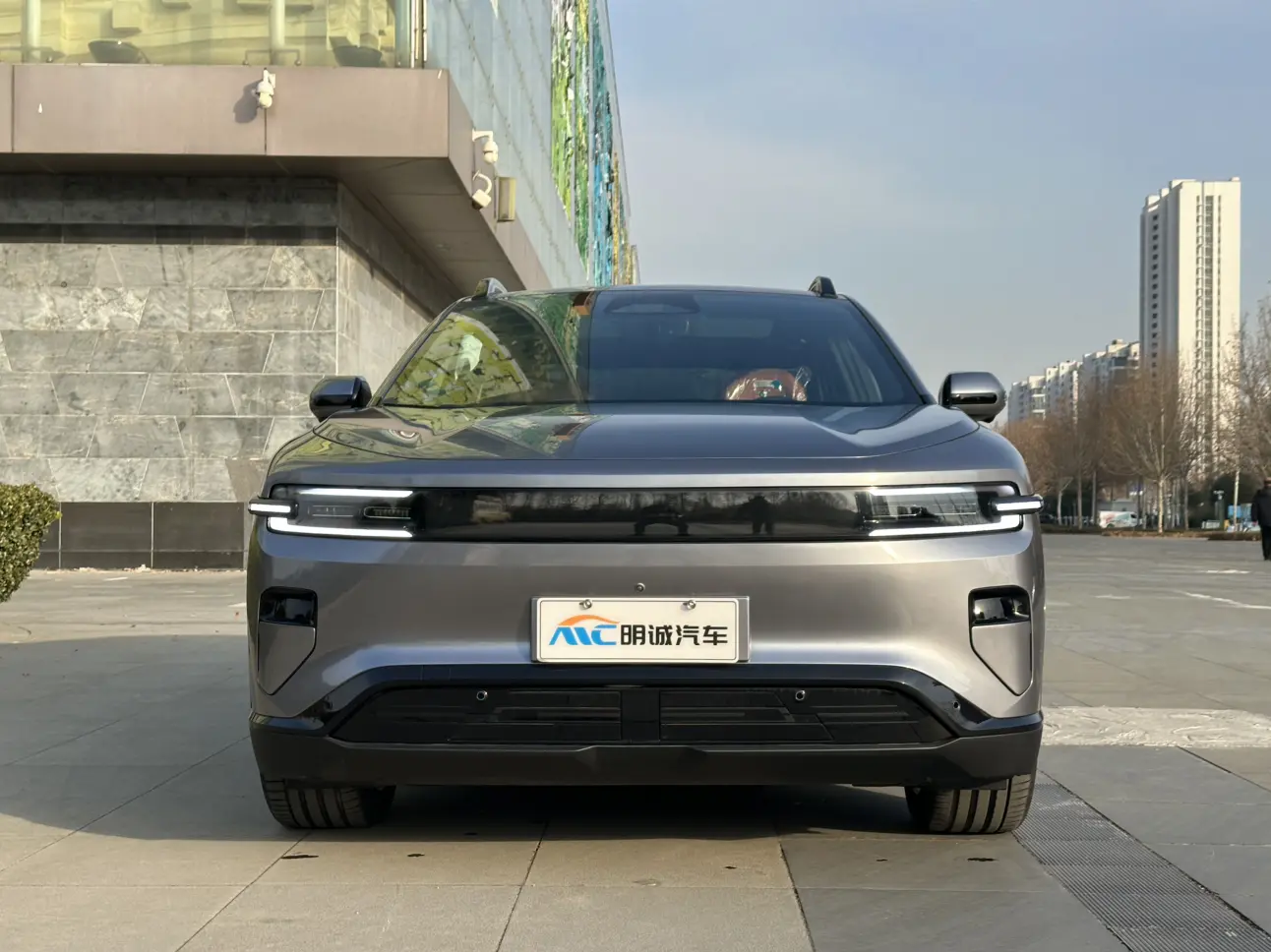 Changan Qiyuan E07  из Китая