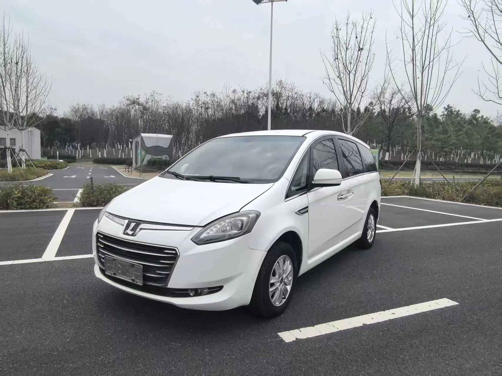 Nazhijie Da 7 MPV  из Китая