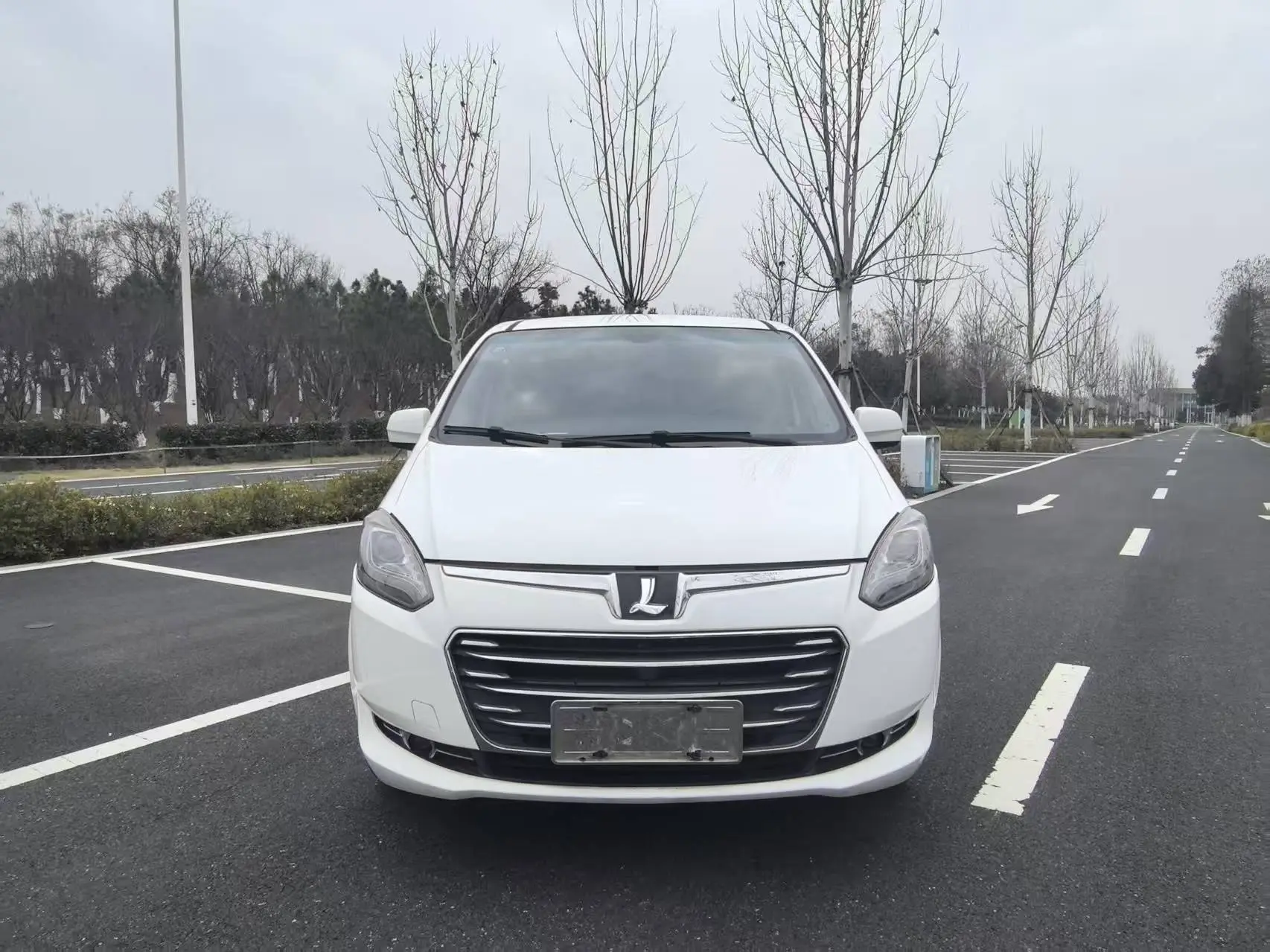 Nazhijie Da 7 MPV  из Китая