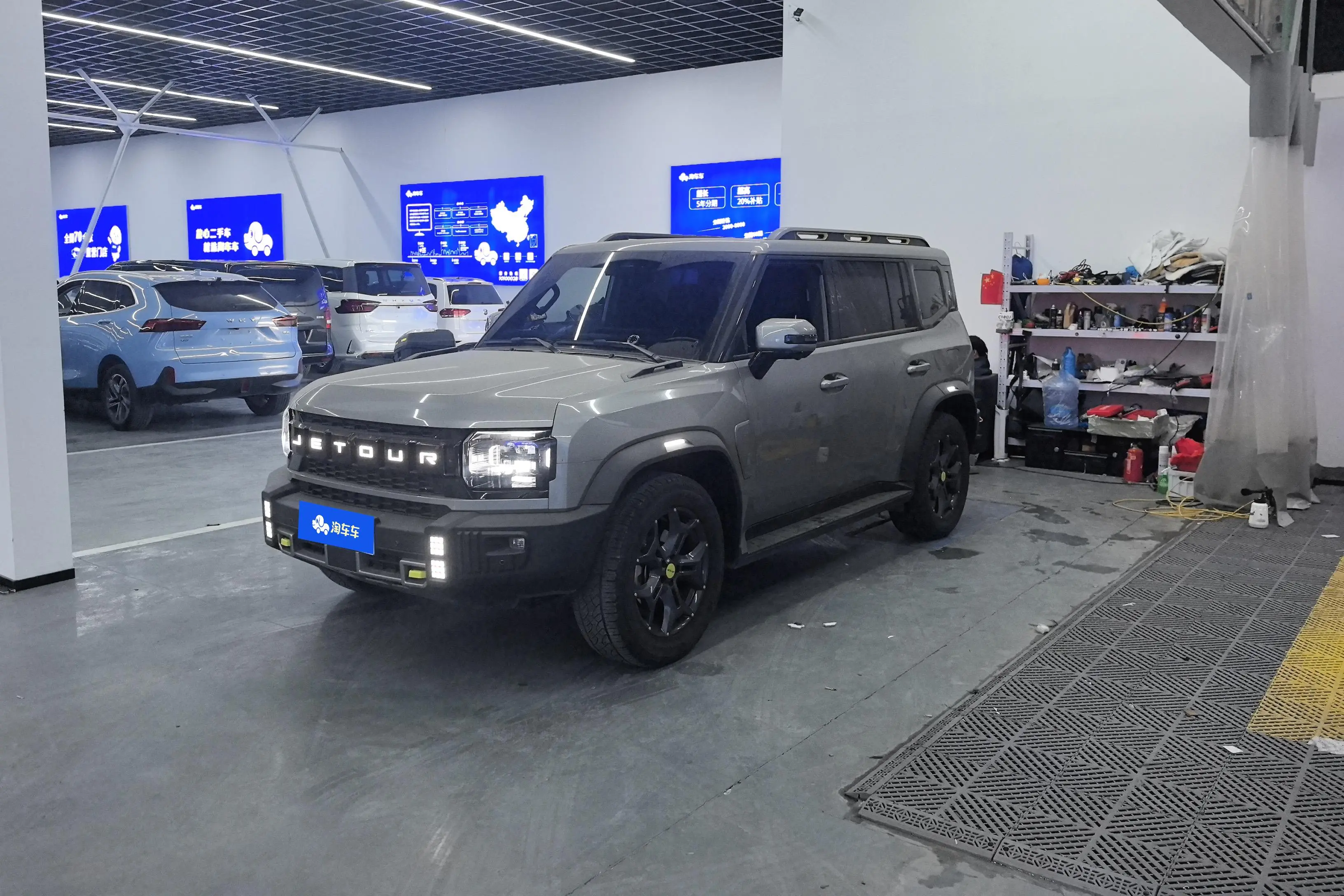 Jetour Jet Traveler  из Китая