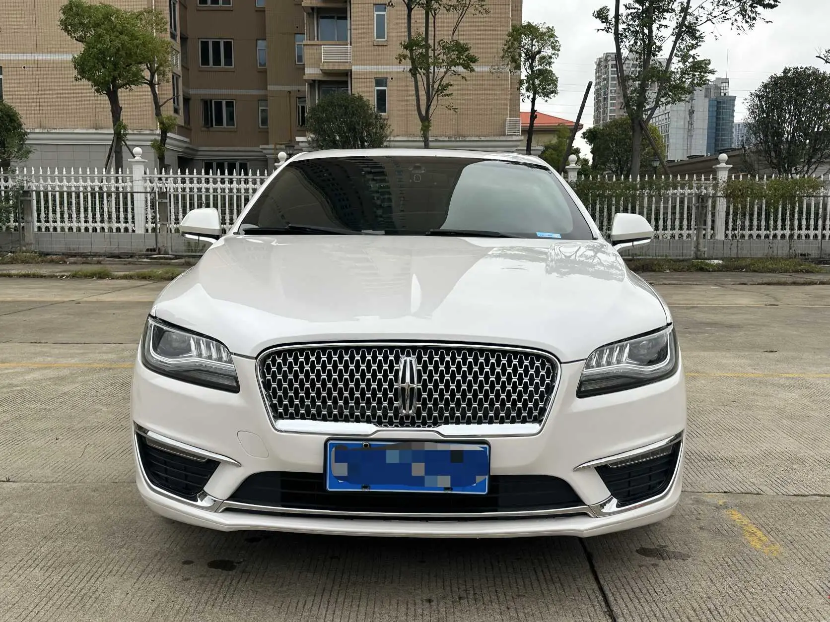 Lincoln MKZ  из Китая