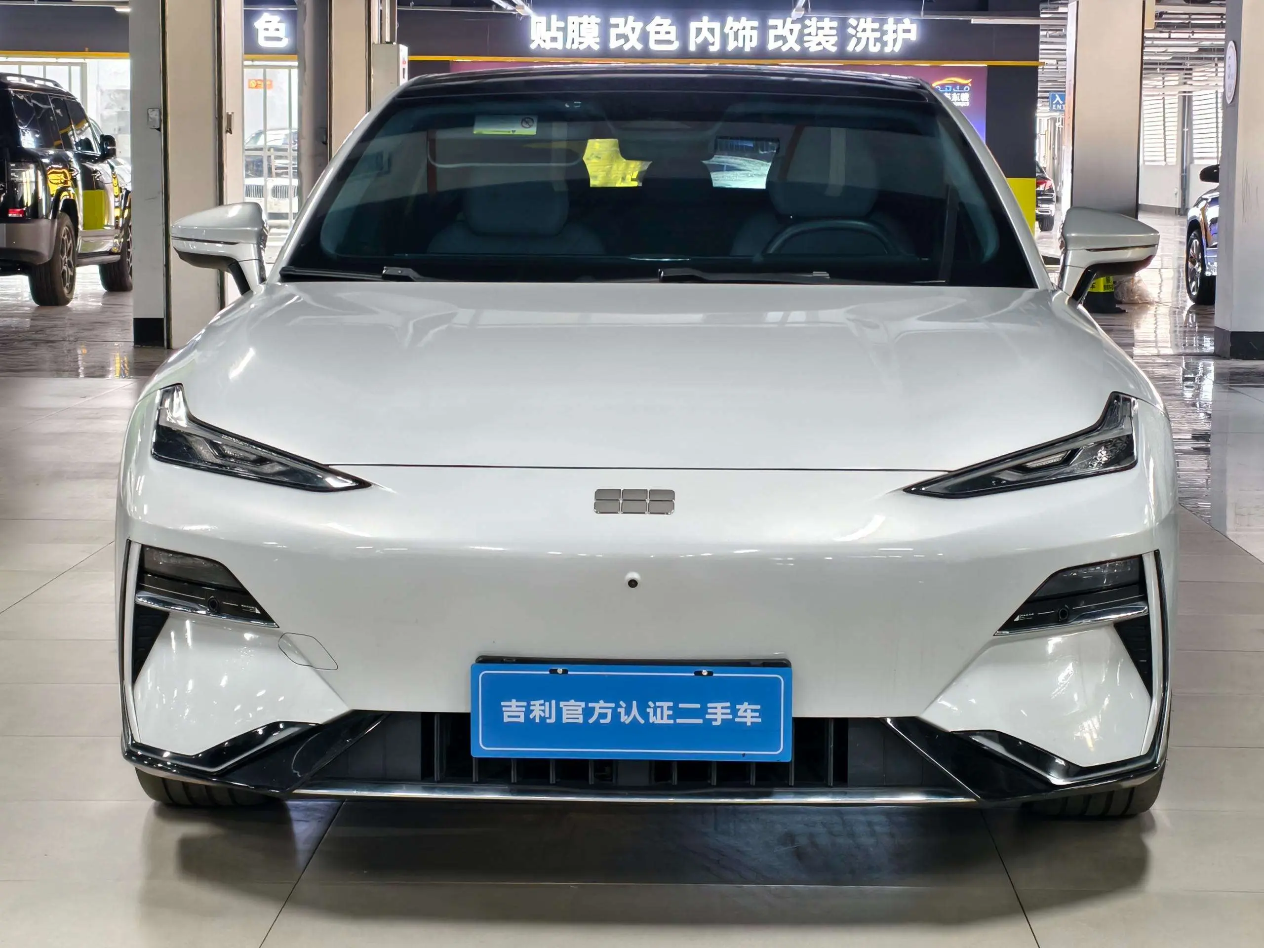 Geely Galaxy E8  из Китая