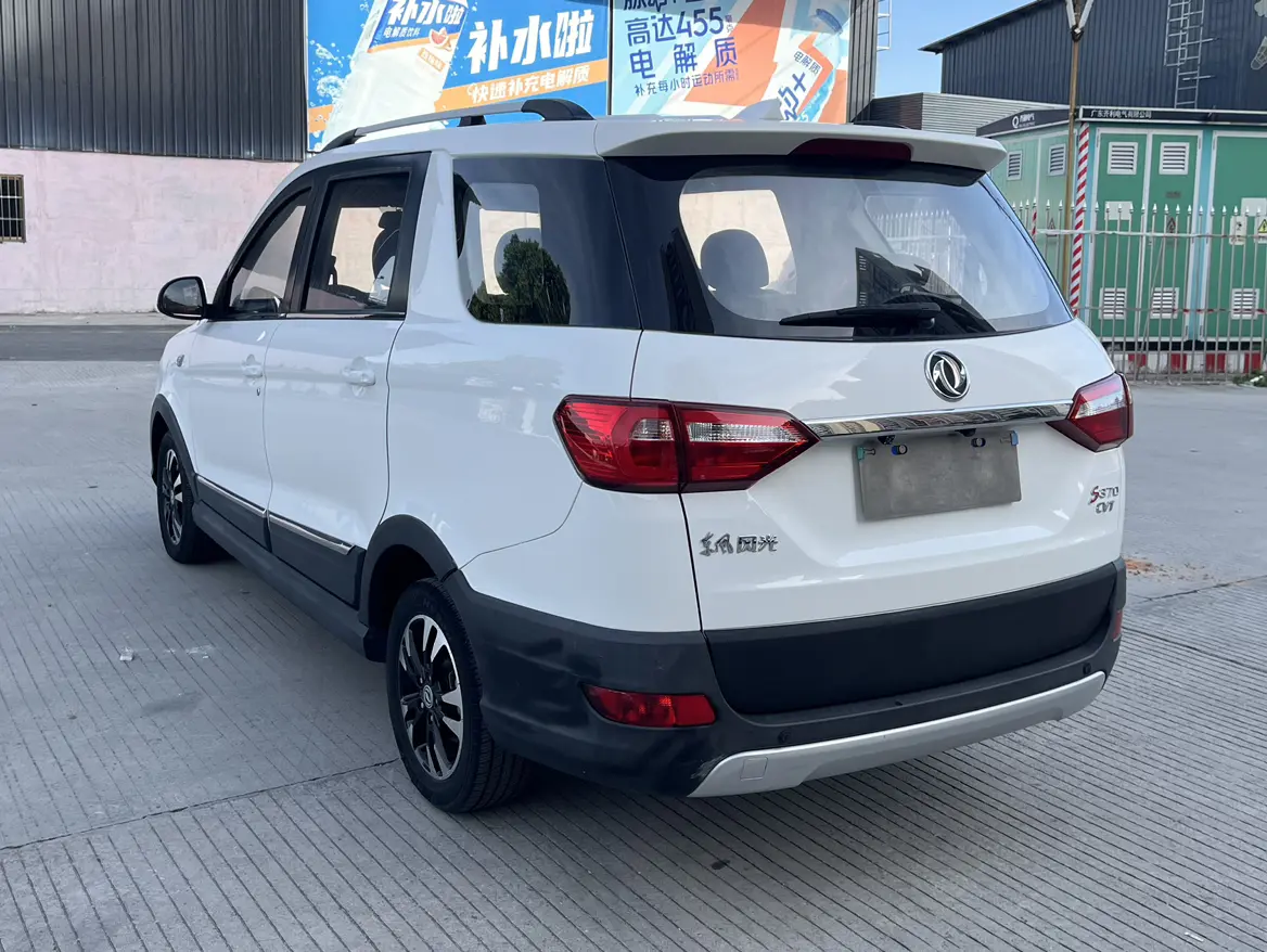 Dongfeng Fengon 370  из Китая