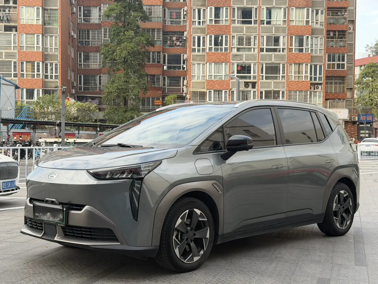 AION Y  из Китая