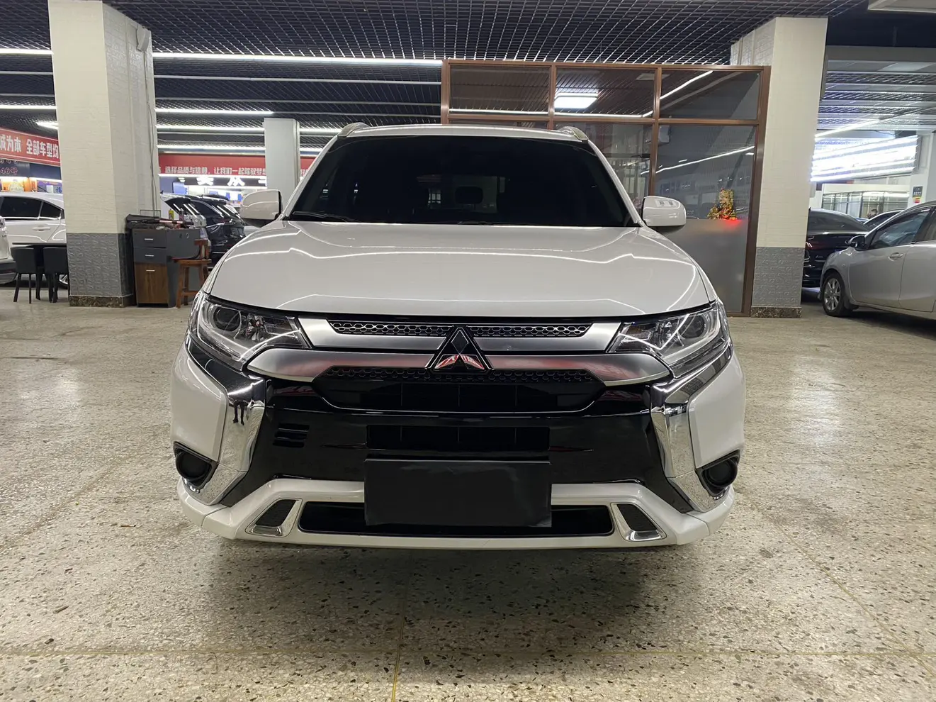 Mitsubishi Outlander  из Китая