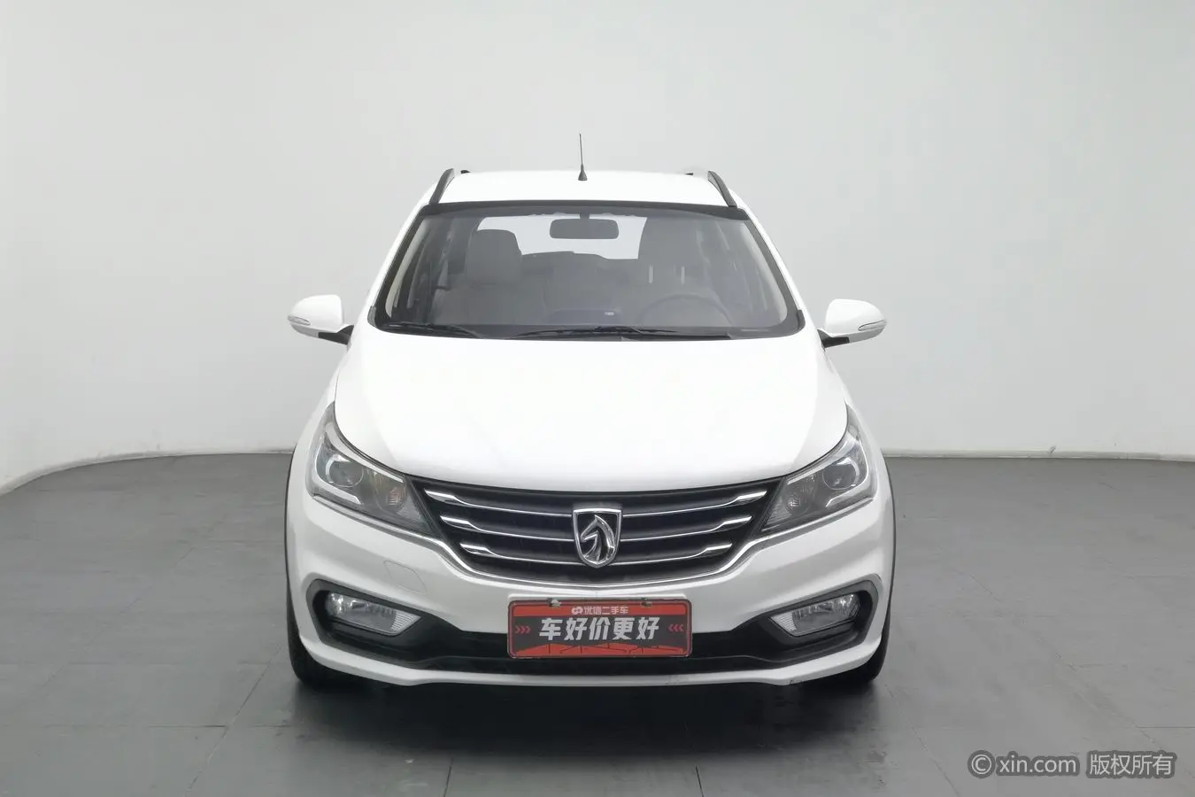 Baojun 310W  из Китая