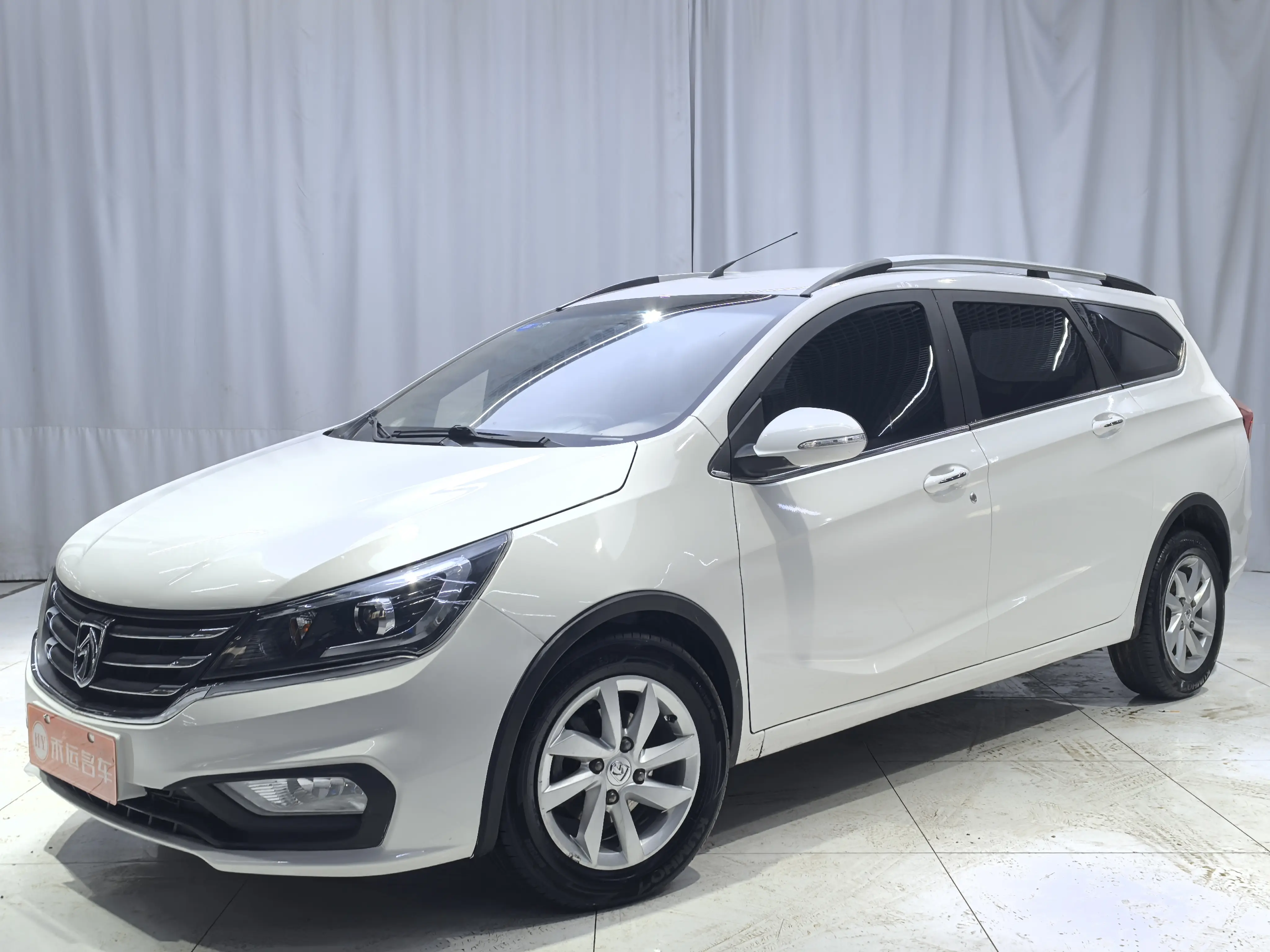 Baojun 310W  из Китая