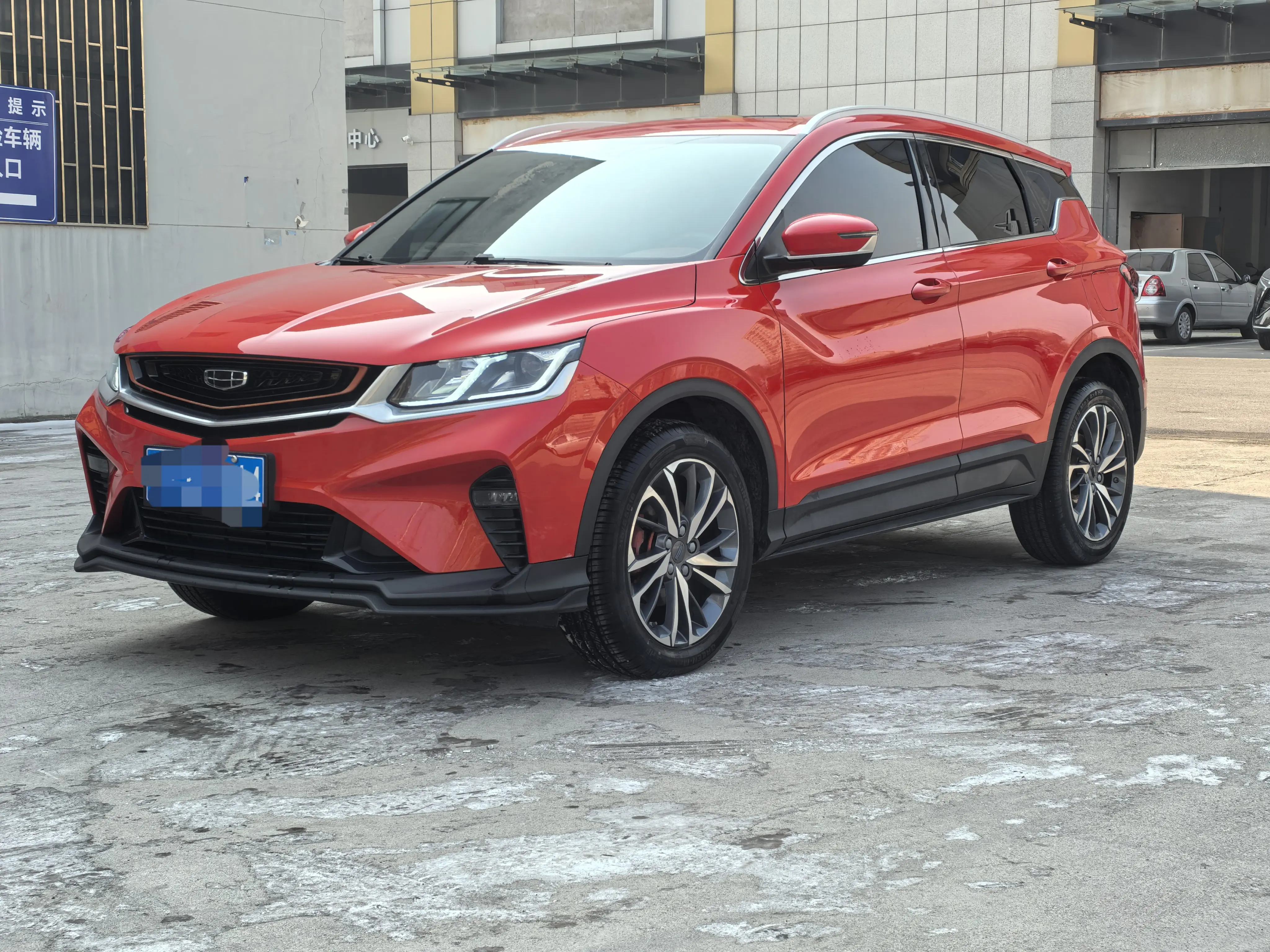 Geely Coolray SX11 (Binyue)  из Китая