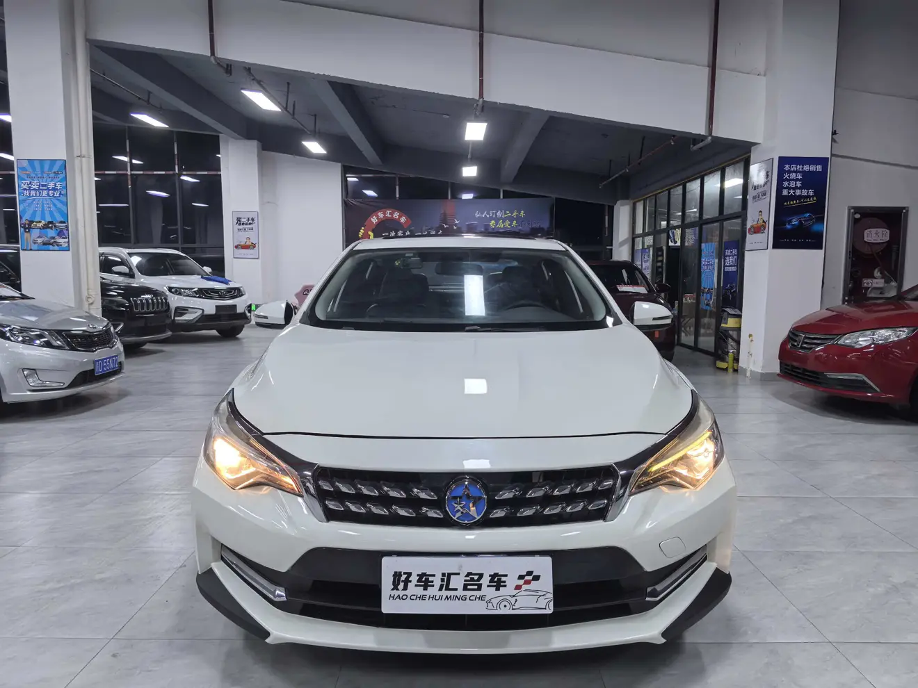 Kai Chen Venucia D60  из Китая