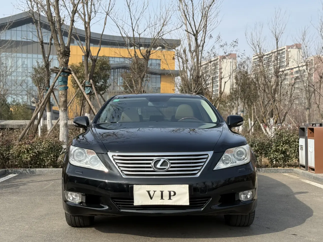 Lexus LS  из Китая