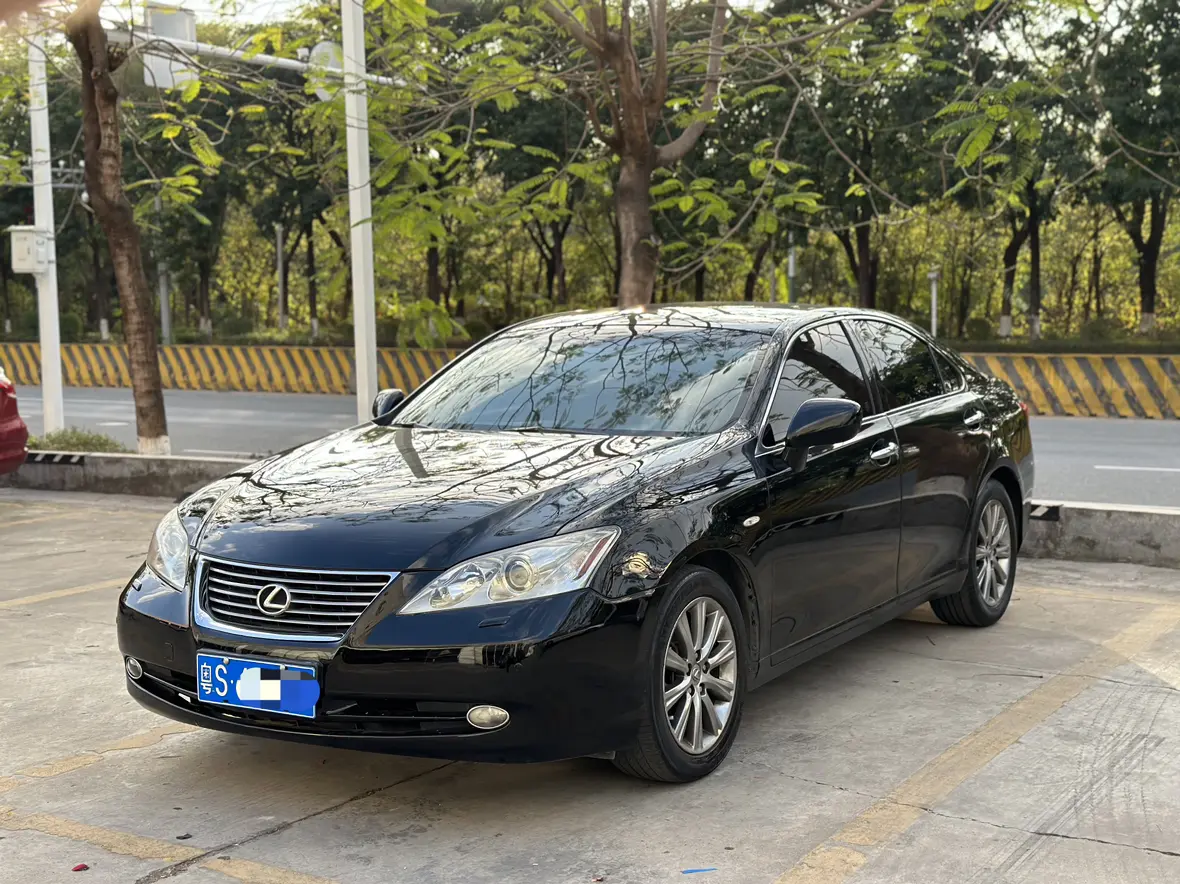 Lexus ES  из Китая