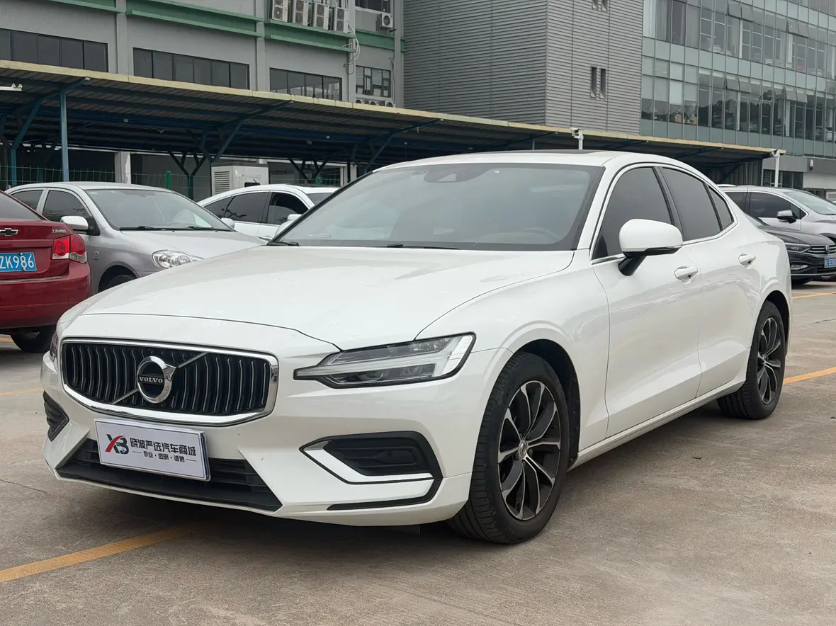 Volvo S60  из Китая