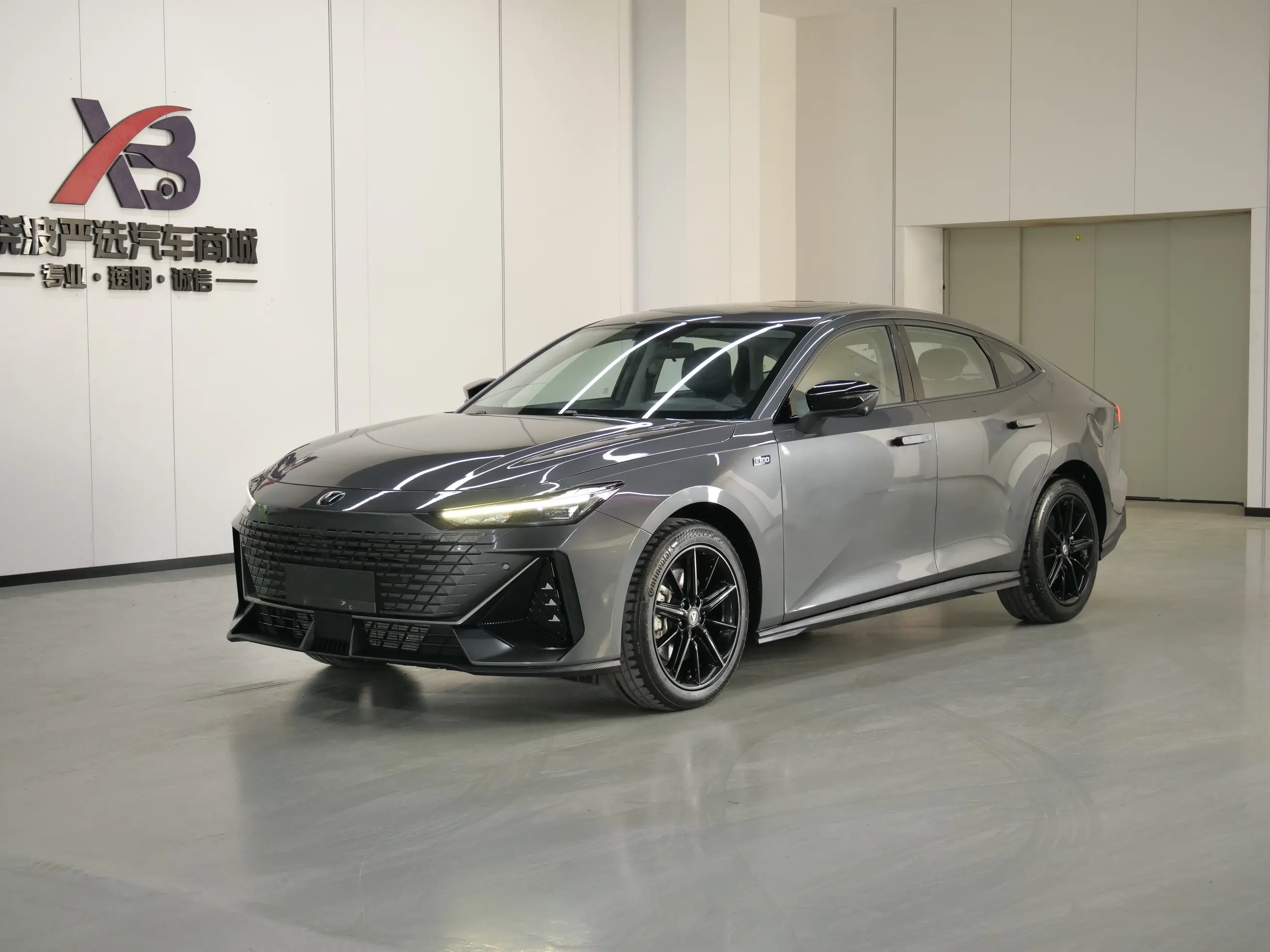 Changan UNI-V  из Китая