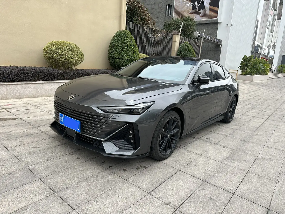 Changan UNI-V  из Китая