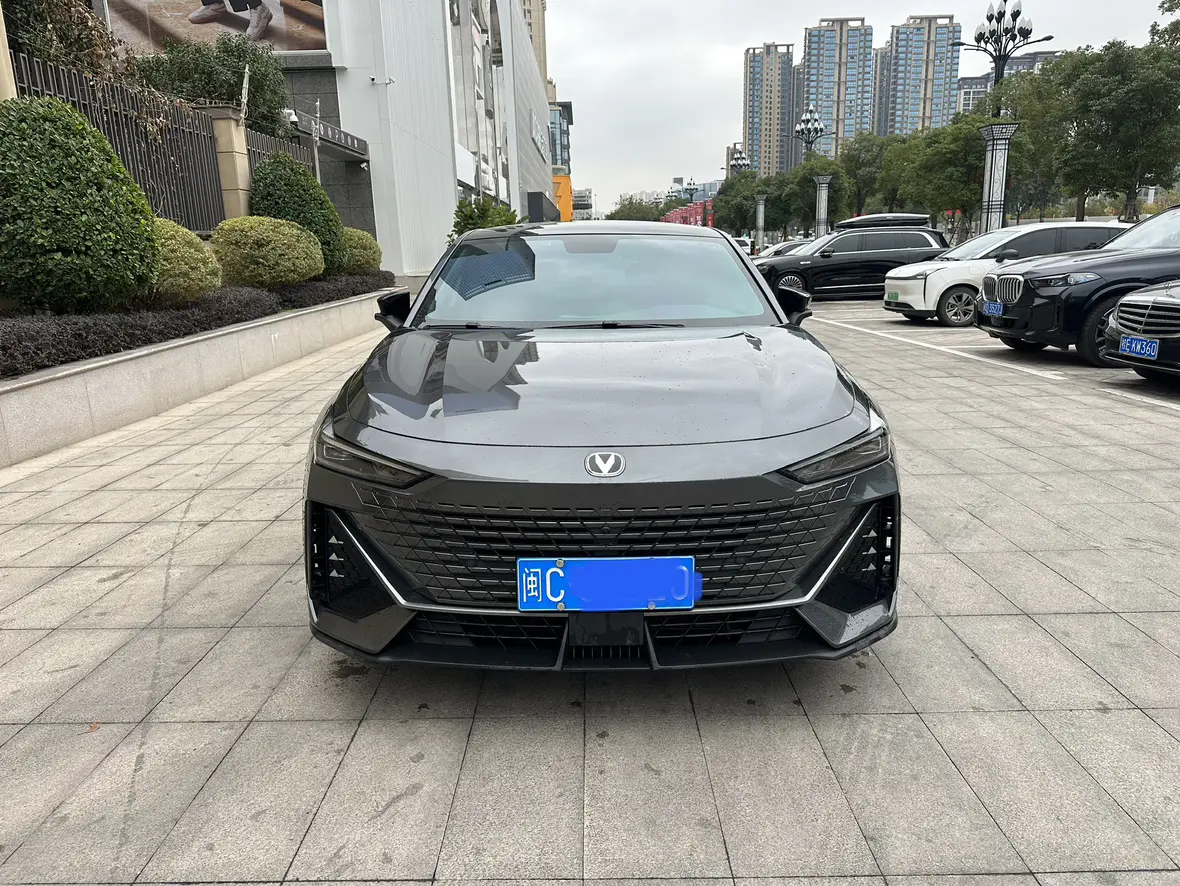Changan UNI-V  из Китая