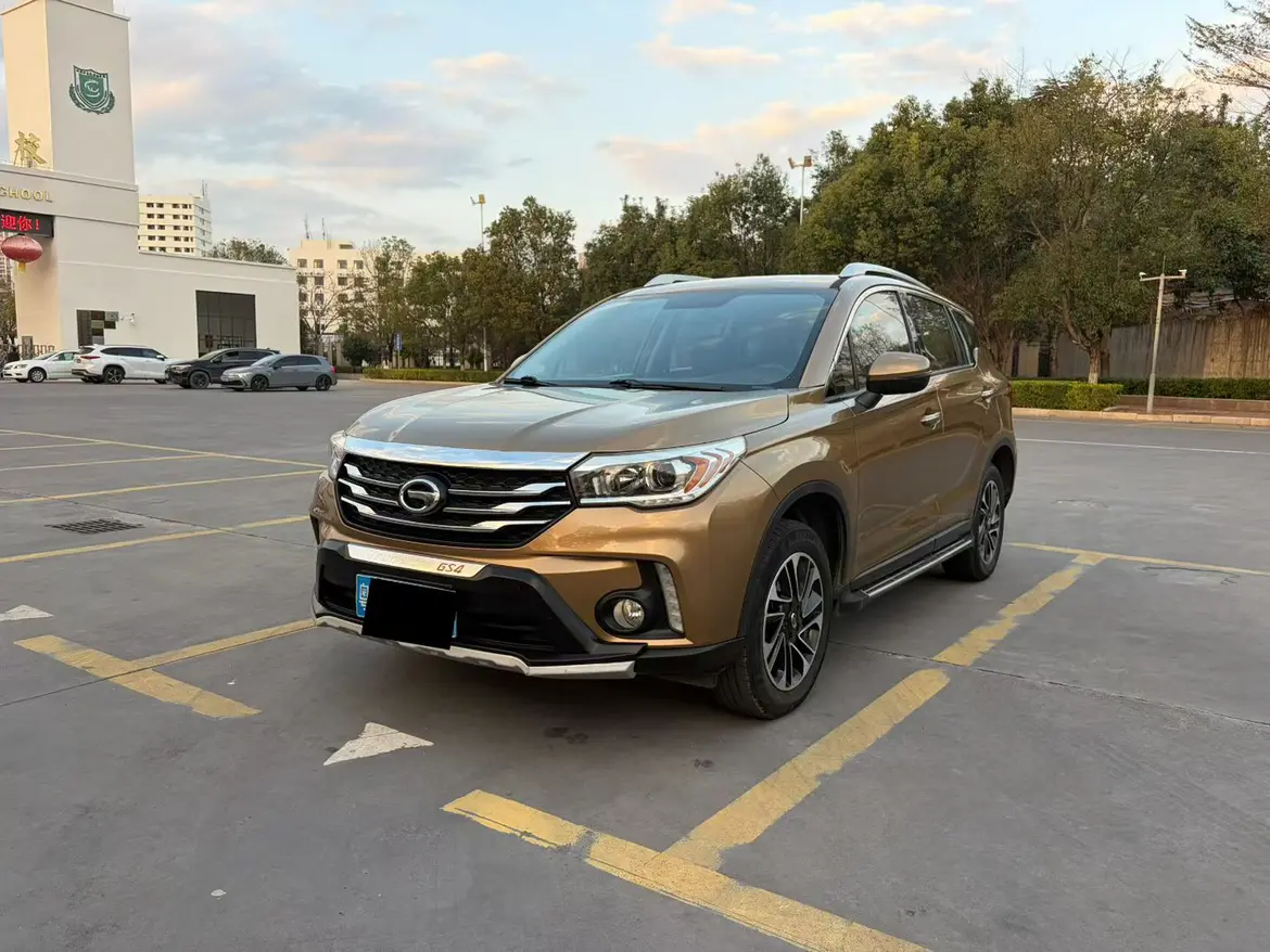 GAC Trumpchi GS4  из Китая