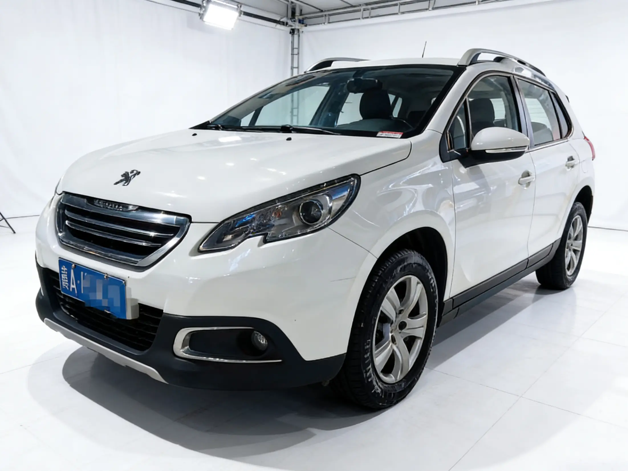 Peugeot 2008  из Китая