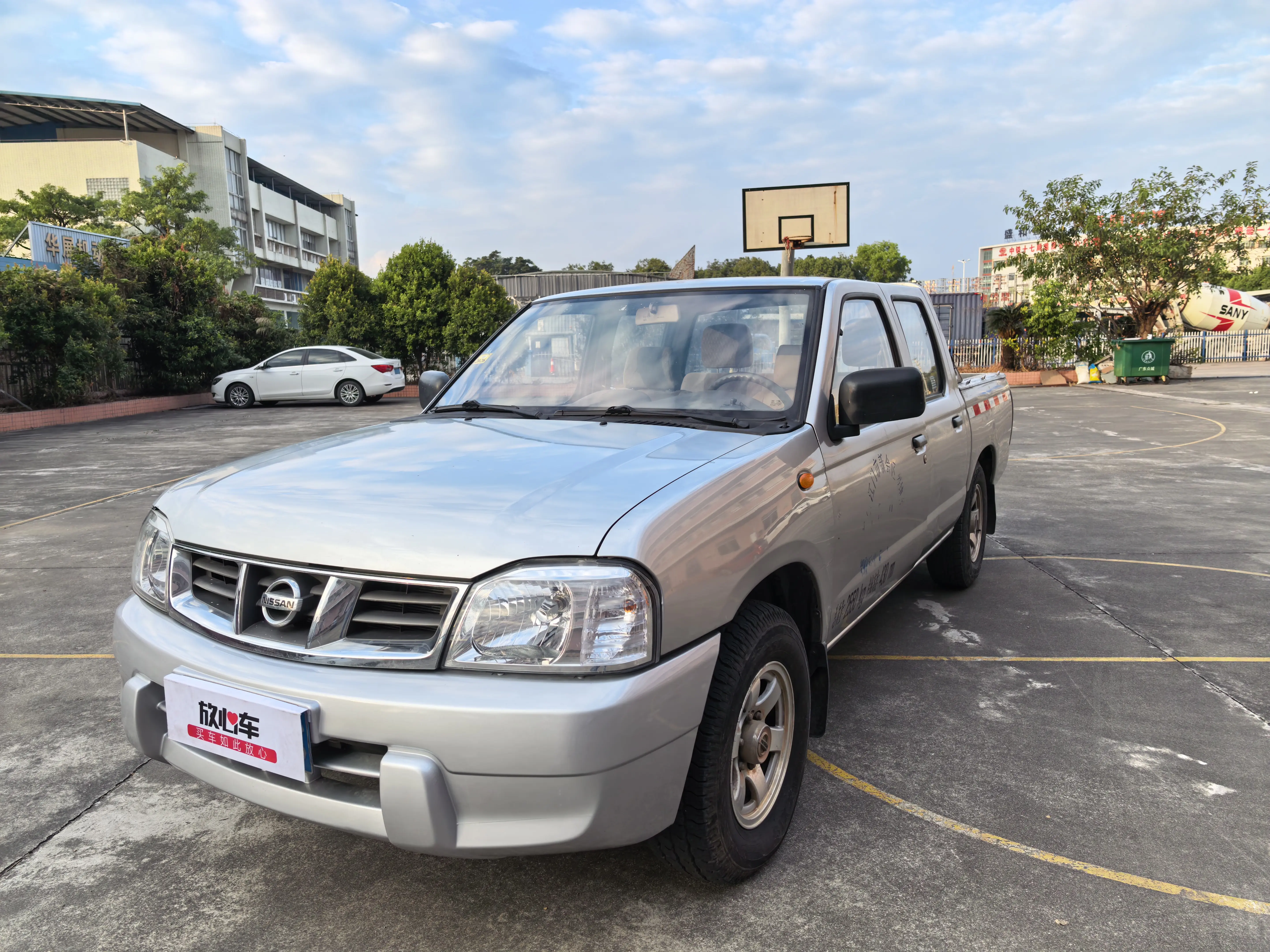 Nissan D22  из Китая