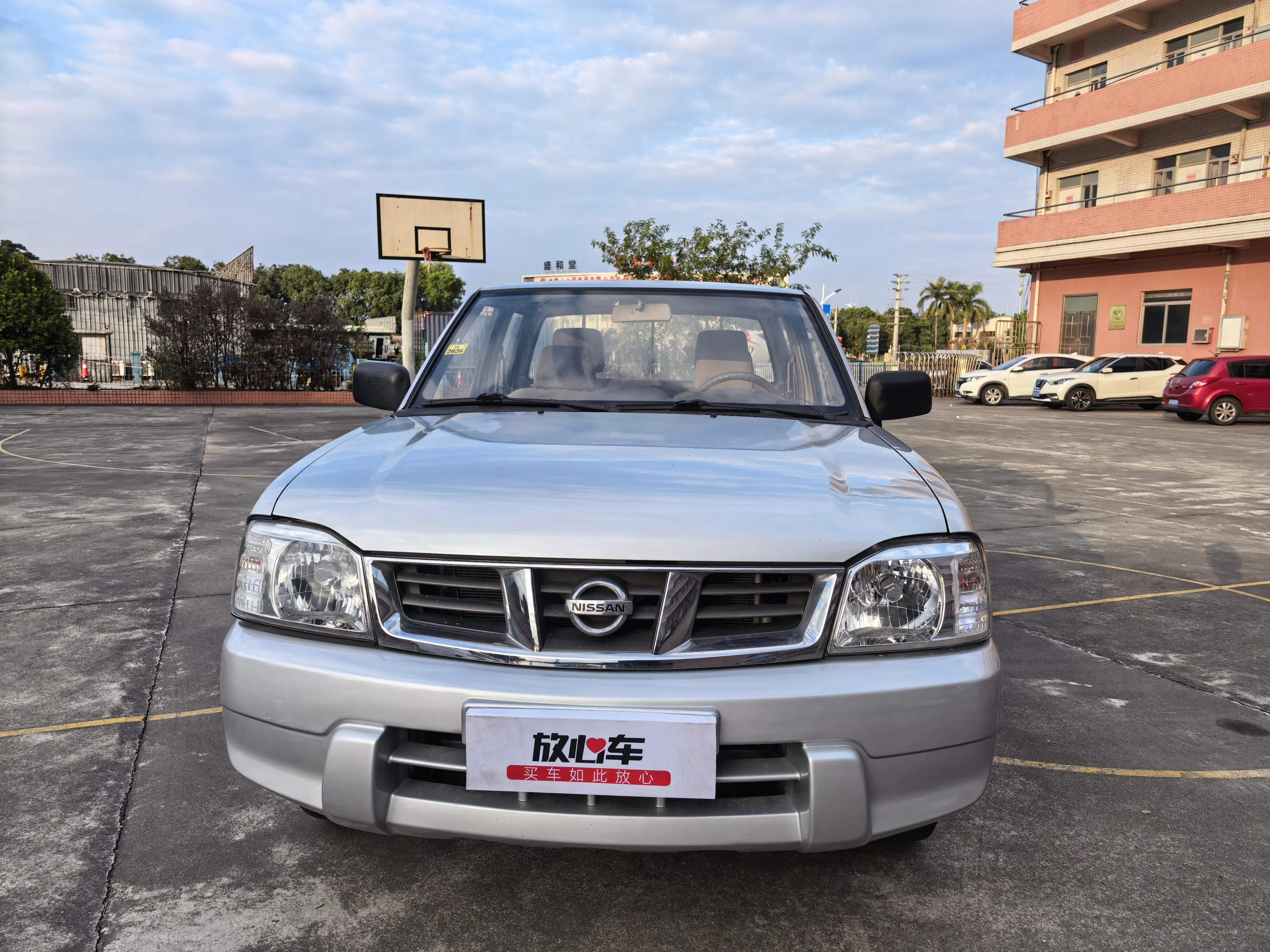 Nissan D22  из Китая