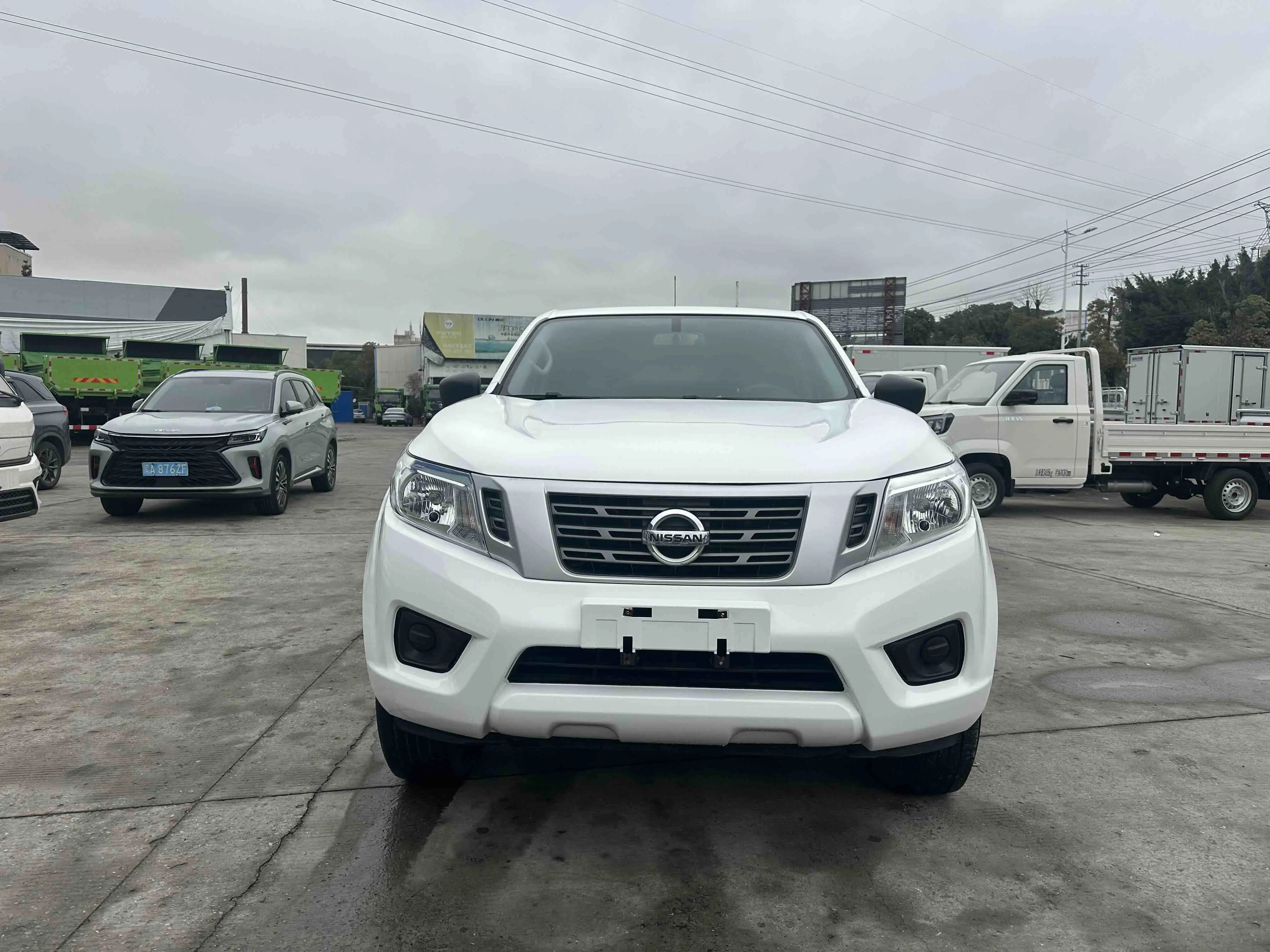 Nissan Navara  из Китая