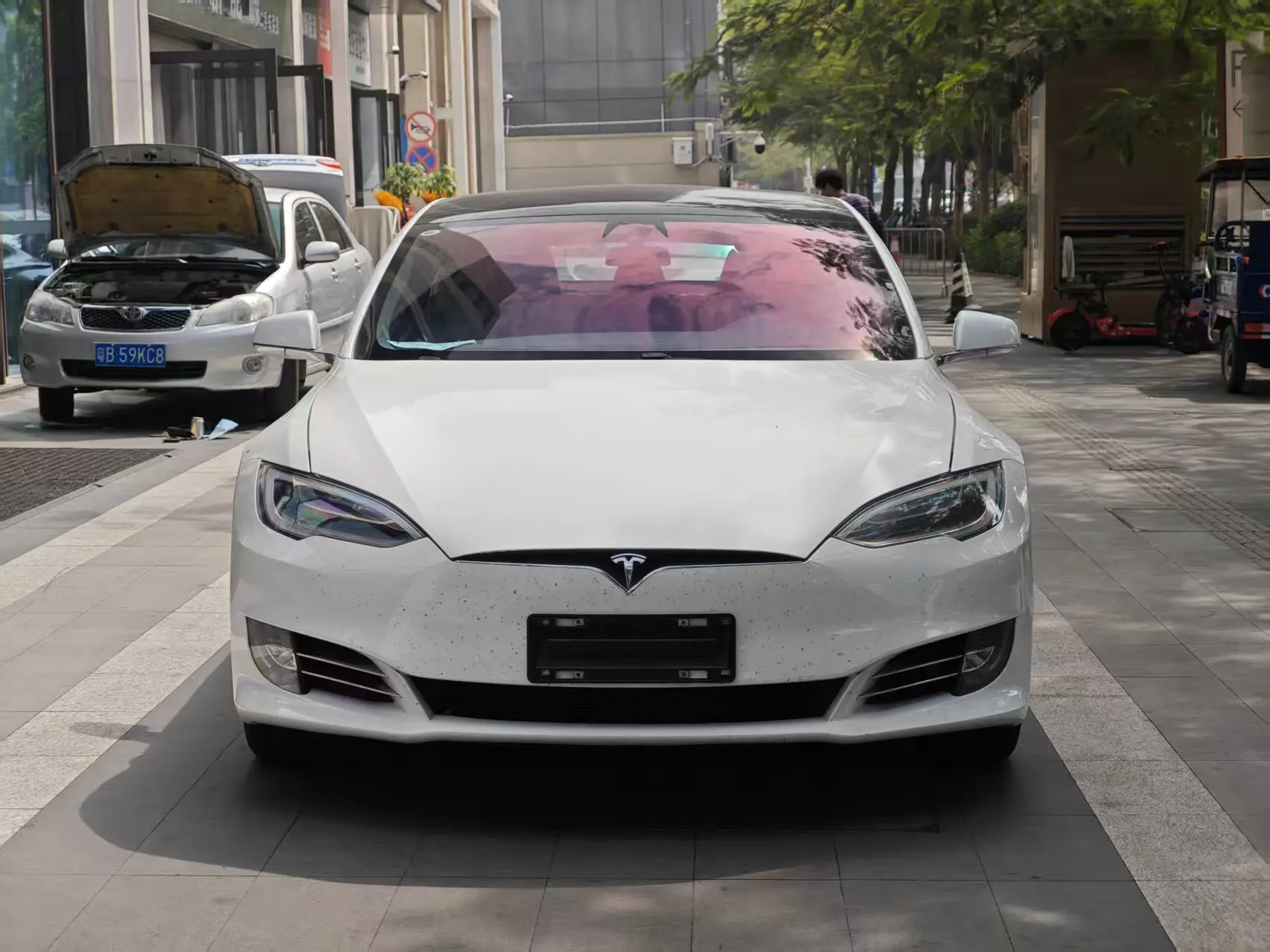 Tesla Model S  из Китая