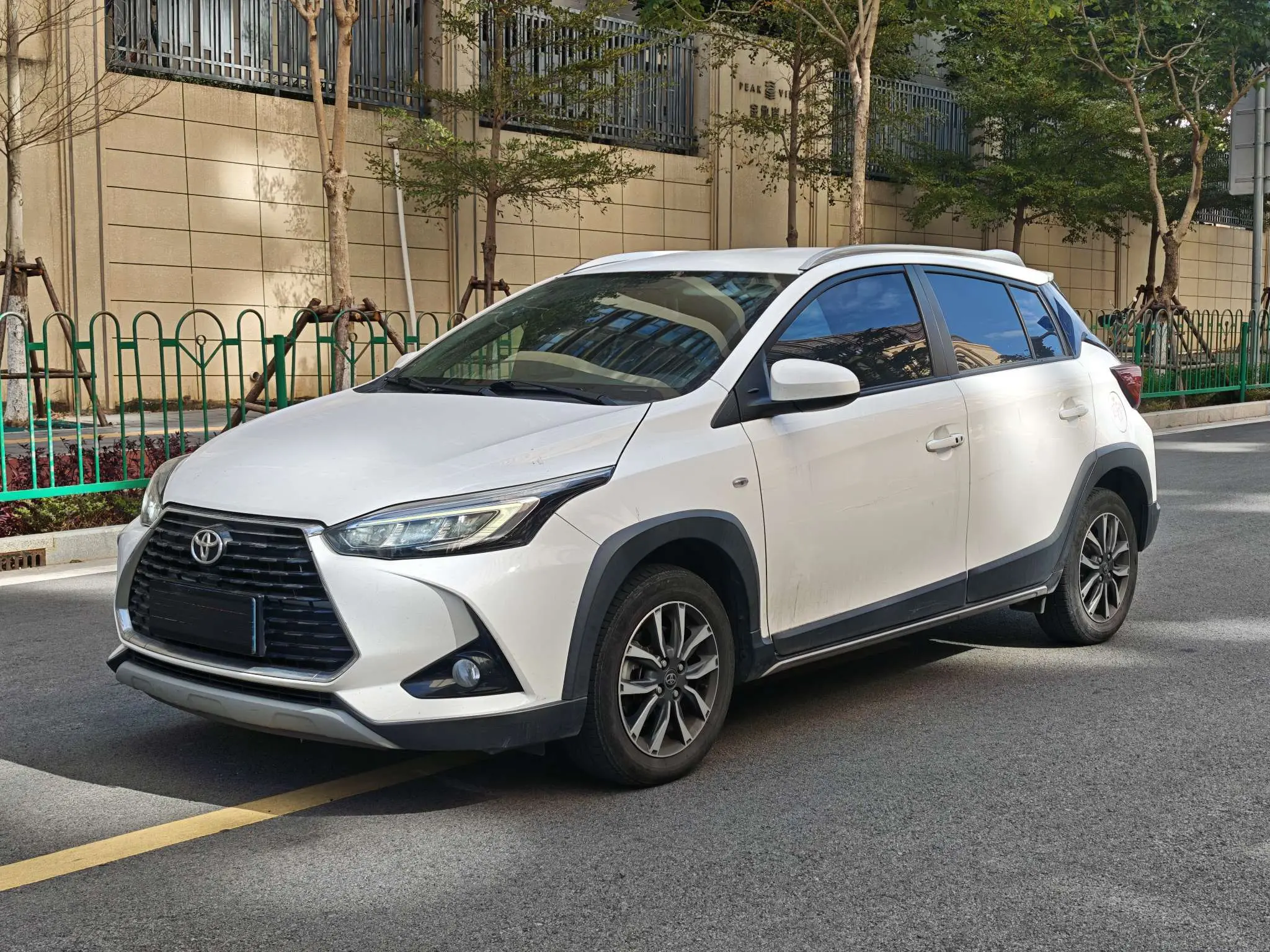 Toyota Yaris L  из Китая