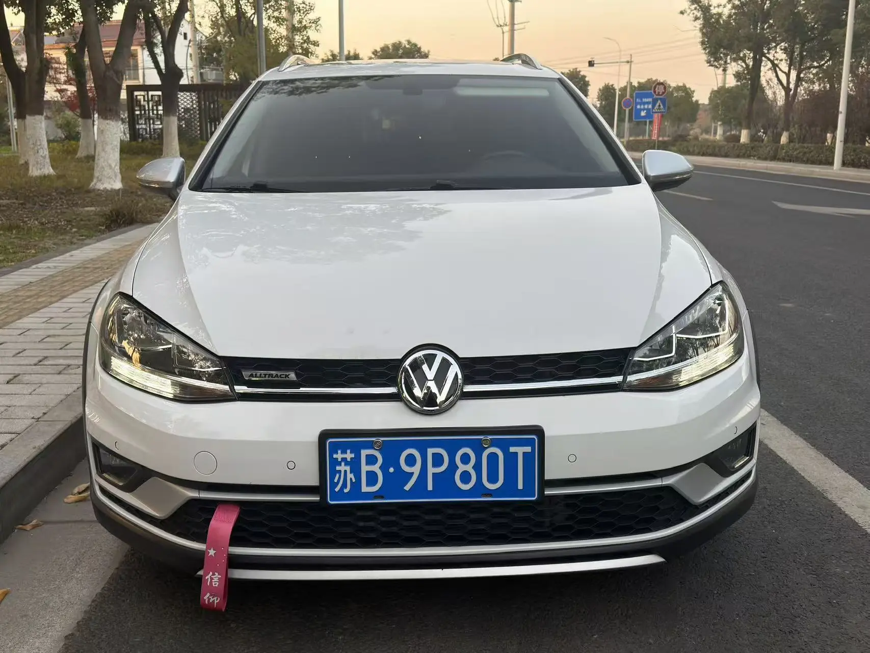 Volkswagen Golf  из Китая