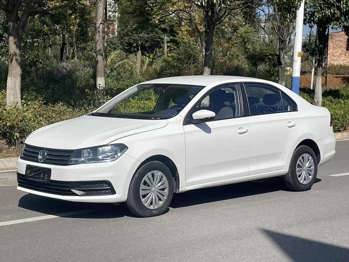 Volkswagen Santana  из Китая