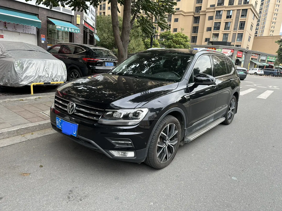 Volkswagen Tiguan L  из Китая