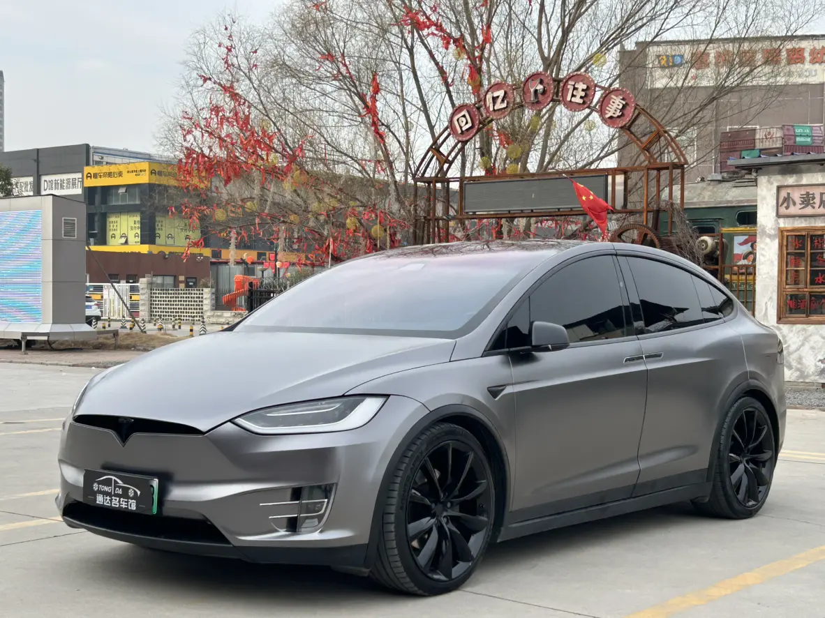Tesla Model X  из Китая