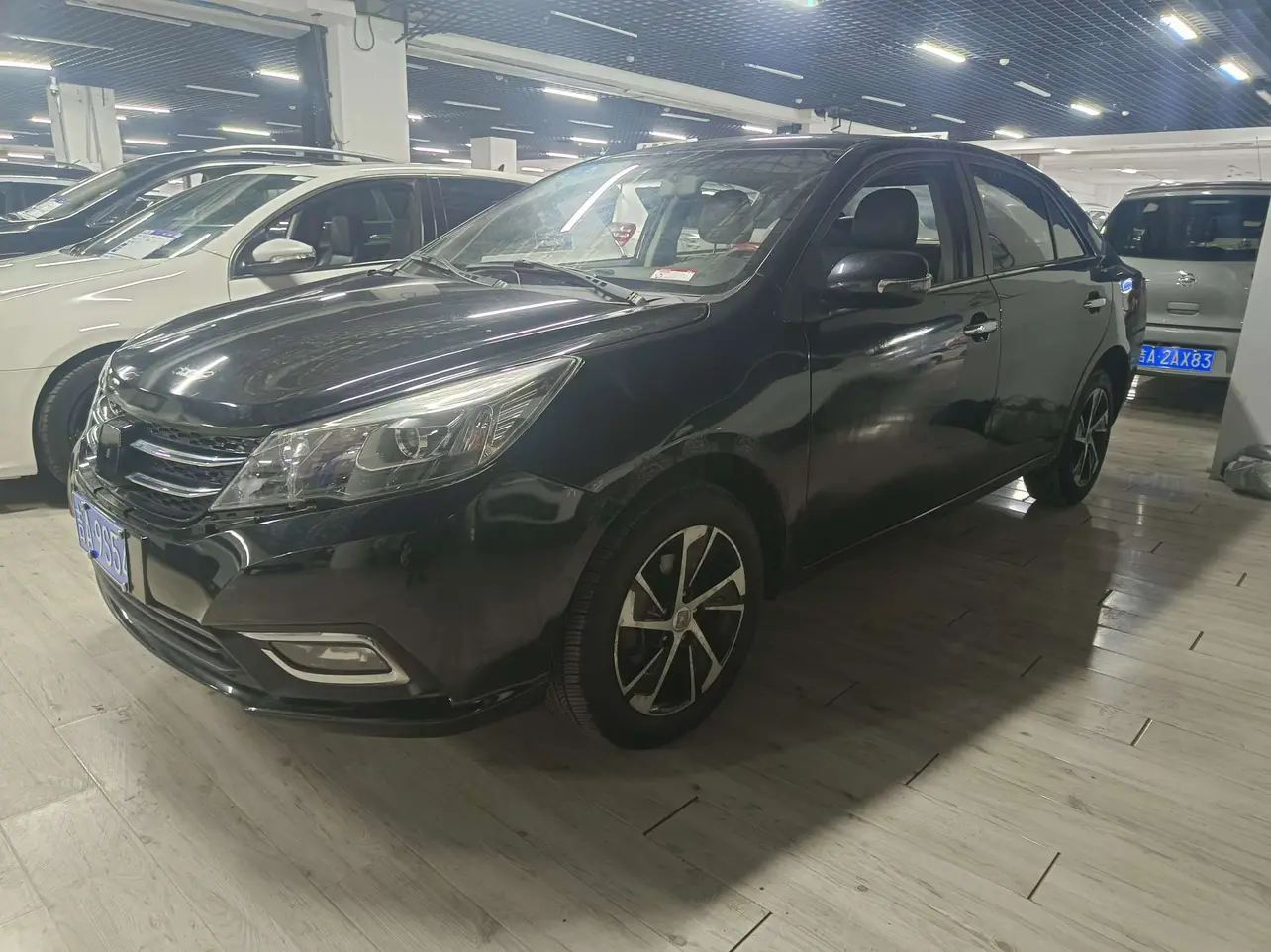 Zotye Z300  из Китая