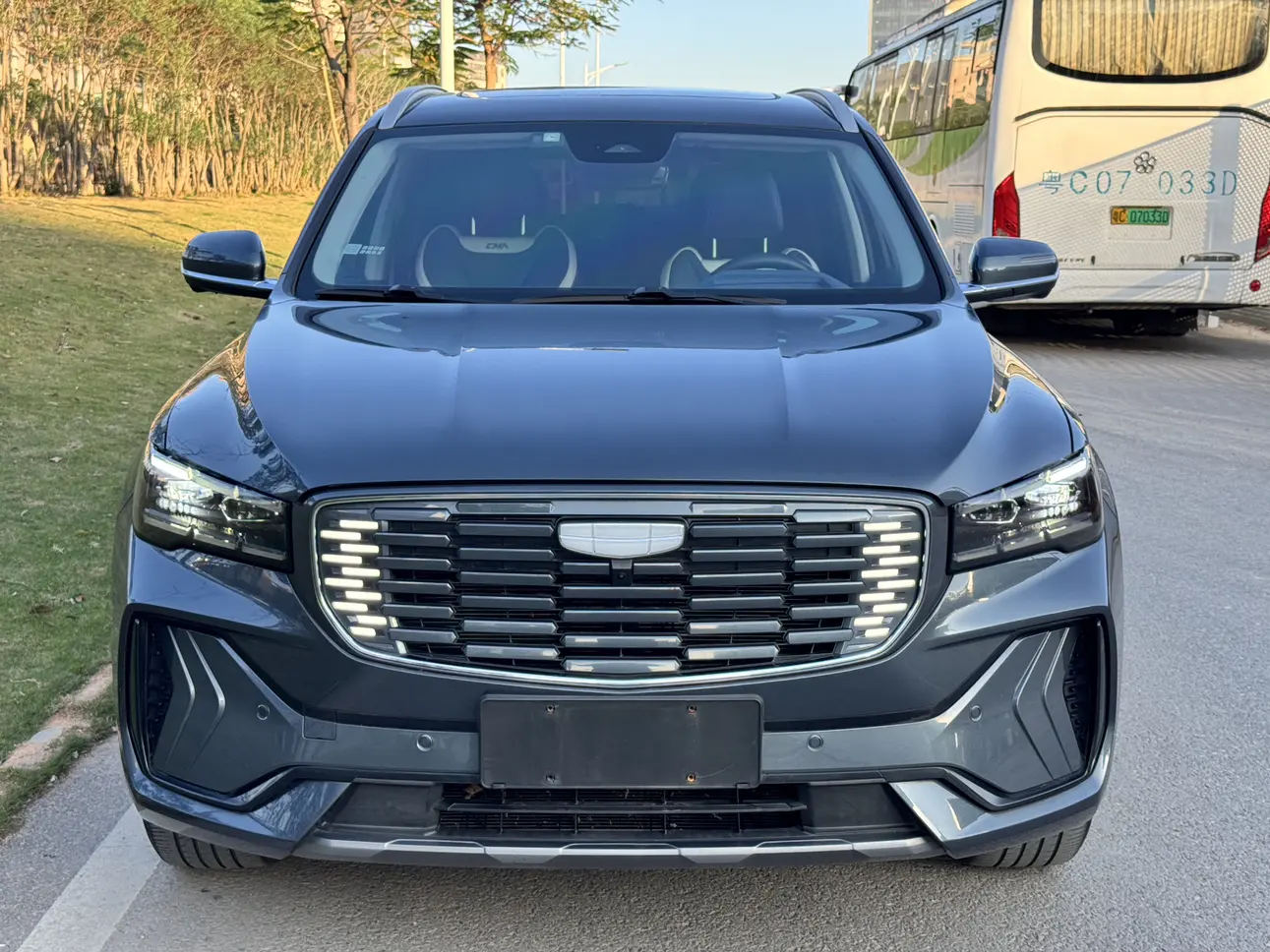 Geely Monjaro (Xingyue L)  из Китая