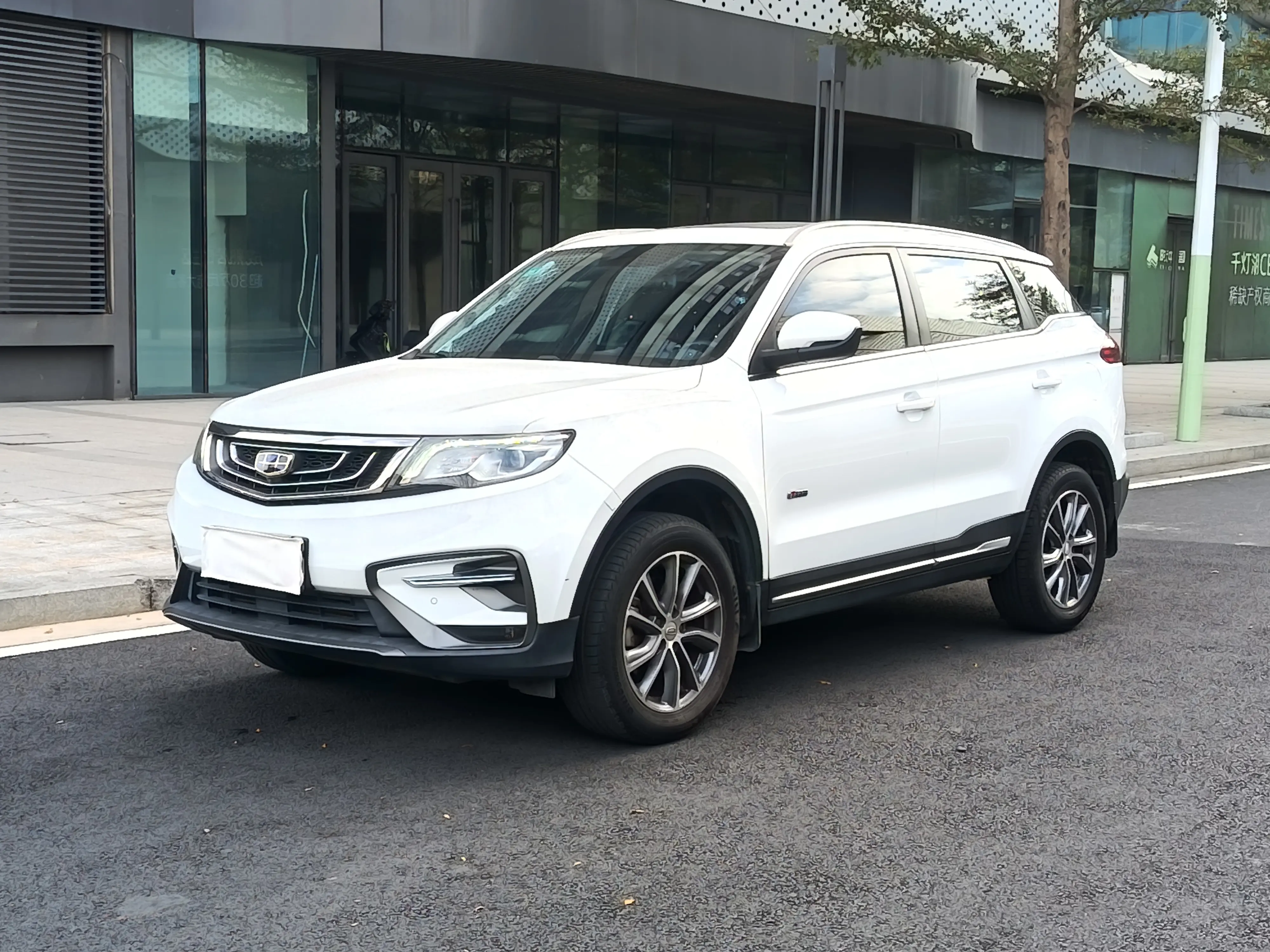 Geely Atlas (Boyue)  из Китая