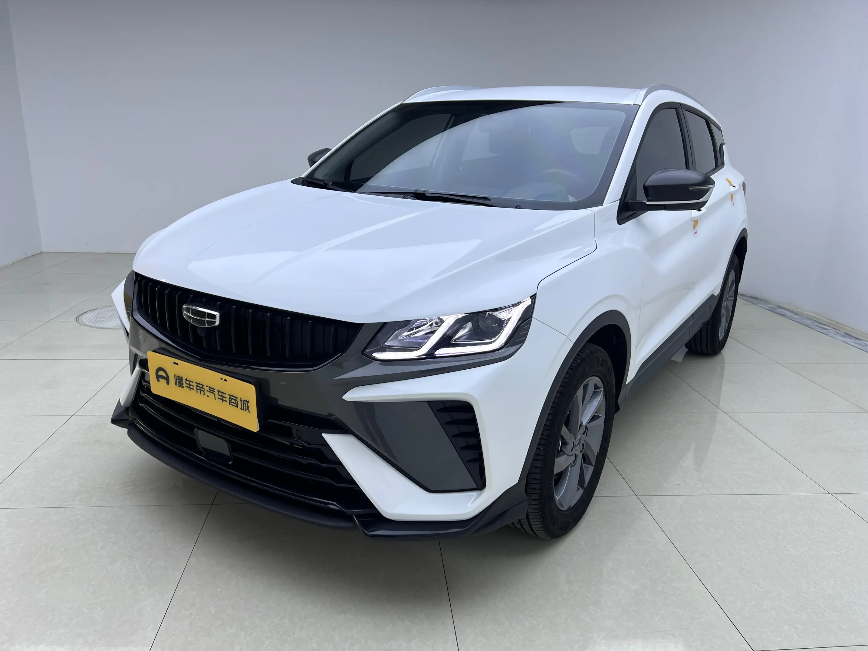 Geely Coolray SX11 (Binyue)  из Китая