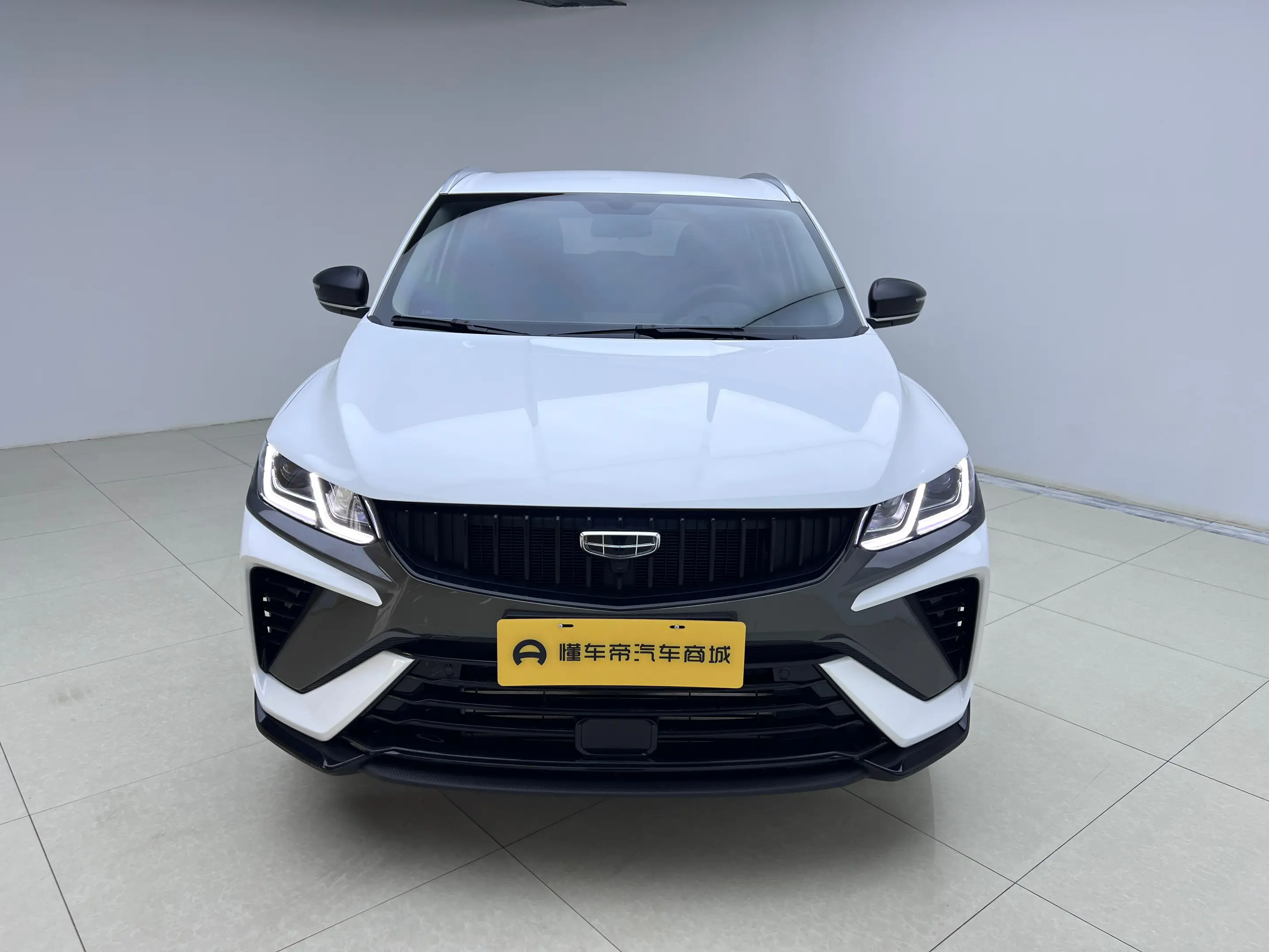 Geely Coolray SX11 (Binyue)  из Китая