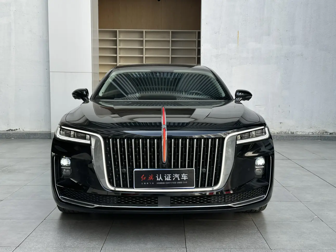 Hongqi H9  из Китая