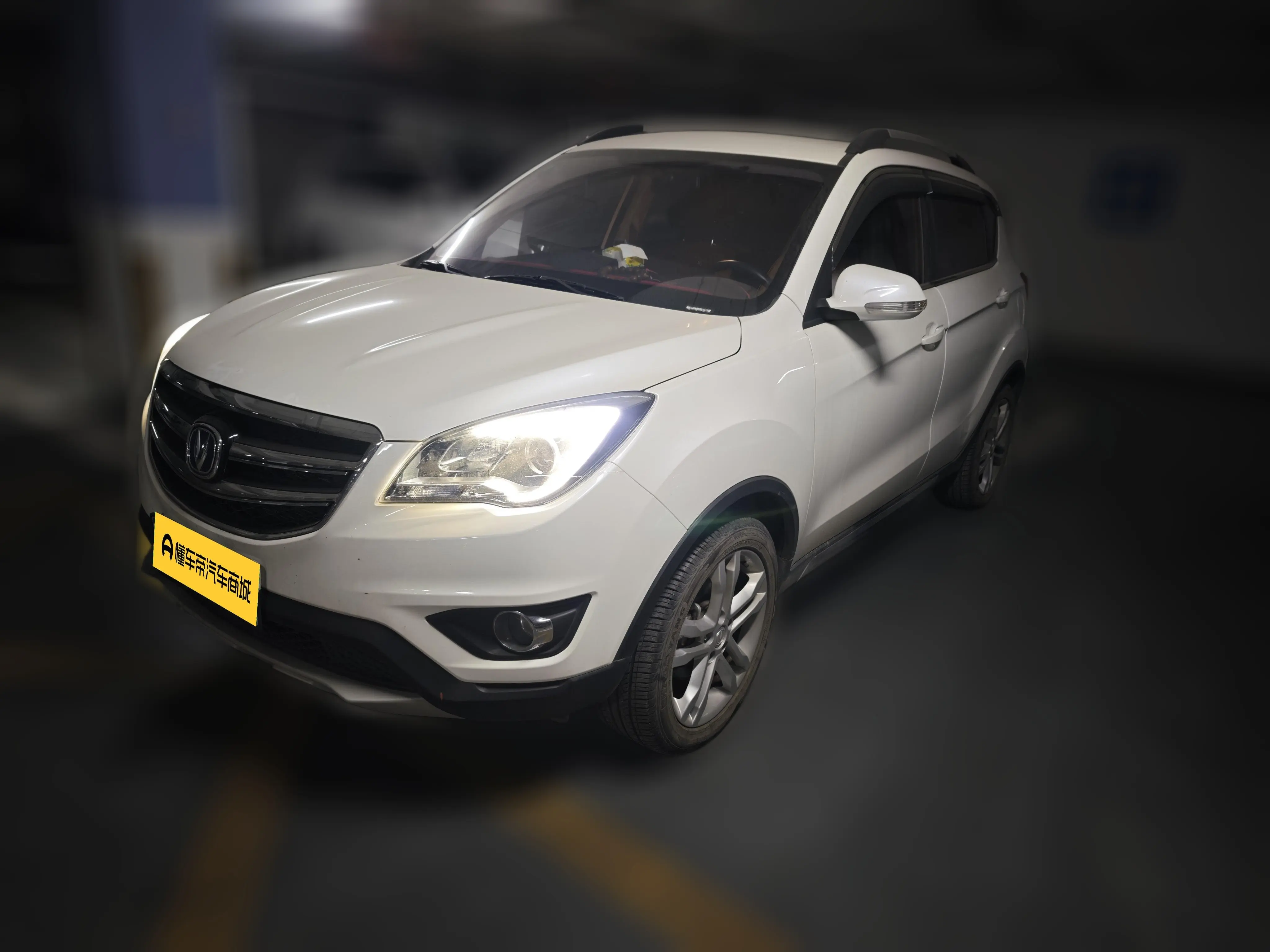 Changan CS35  из Китая