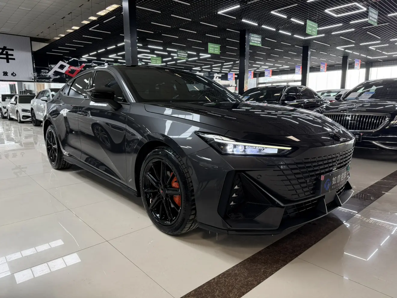 Changan UNI-V  из Китая