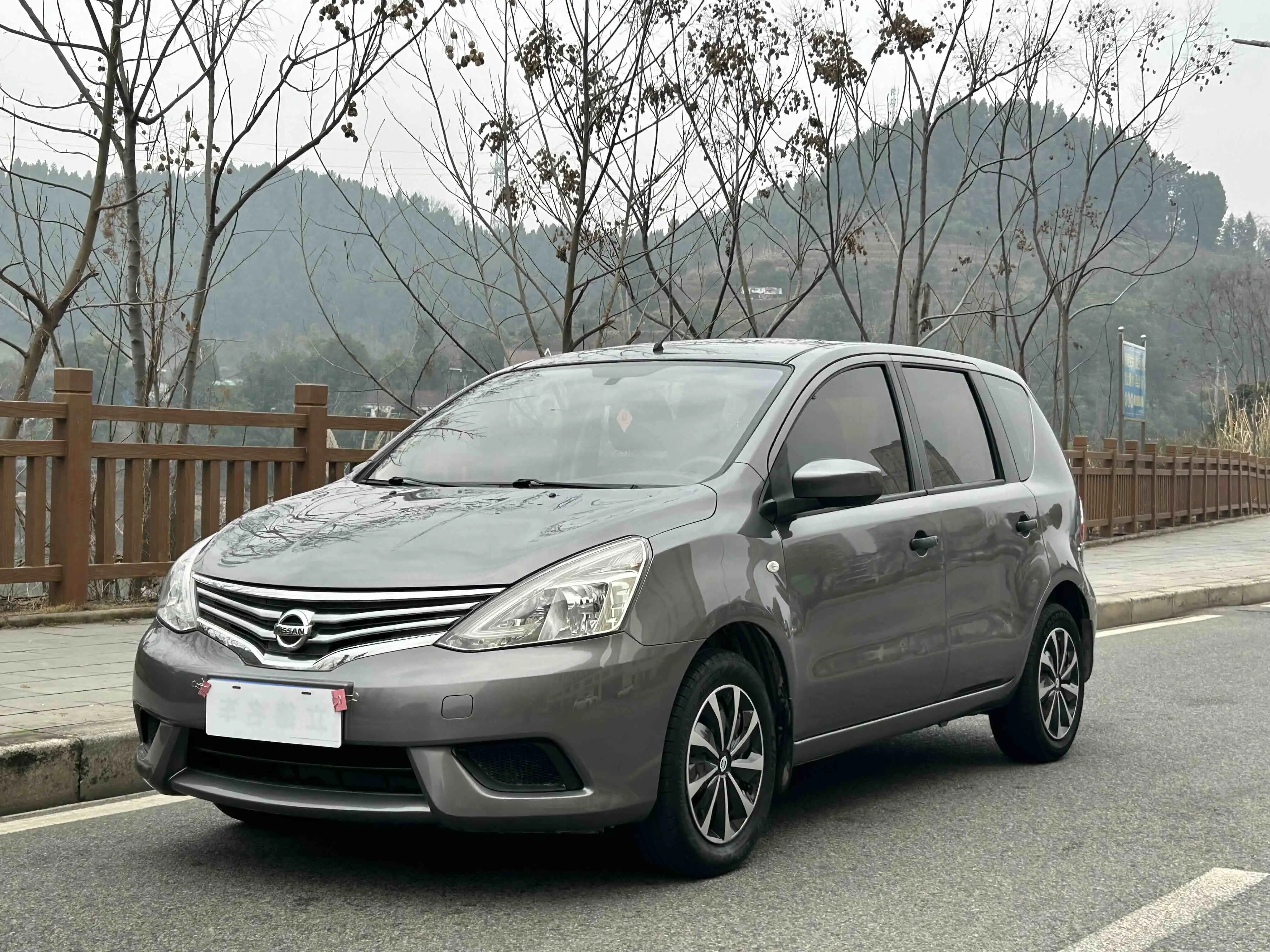 Nissan Li Wei  из Китая